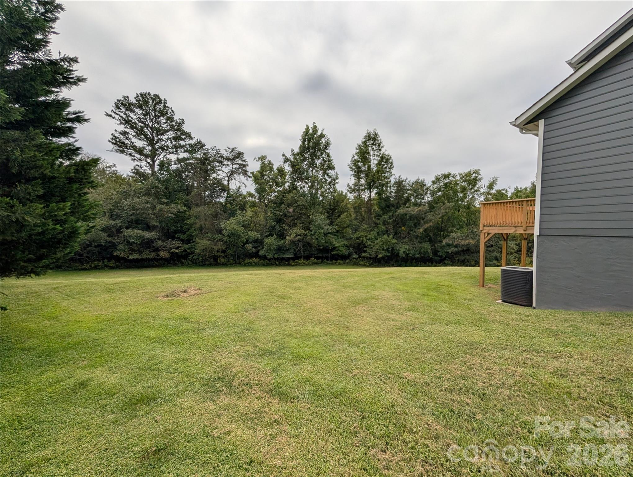 Single Family Residence at 5519 Winding Oak Drive, Hickory, photo 8 of 31