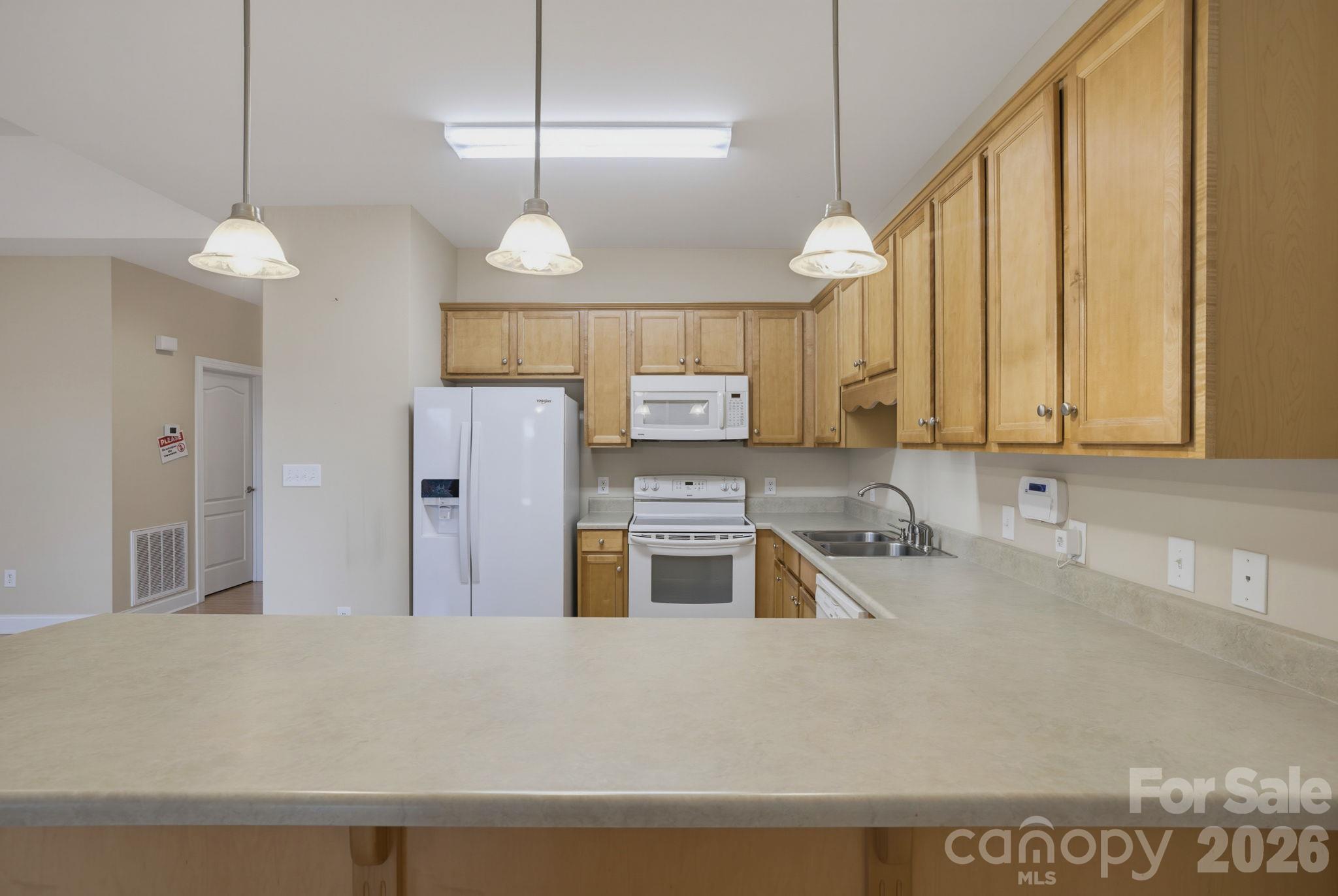 Townhouse at 107 Sunny Place, Reidsville, photo 16 of 32