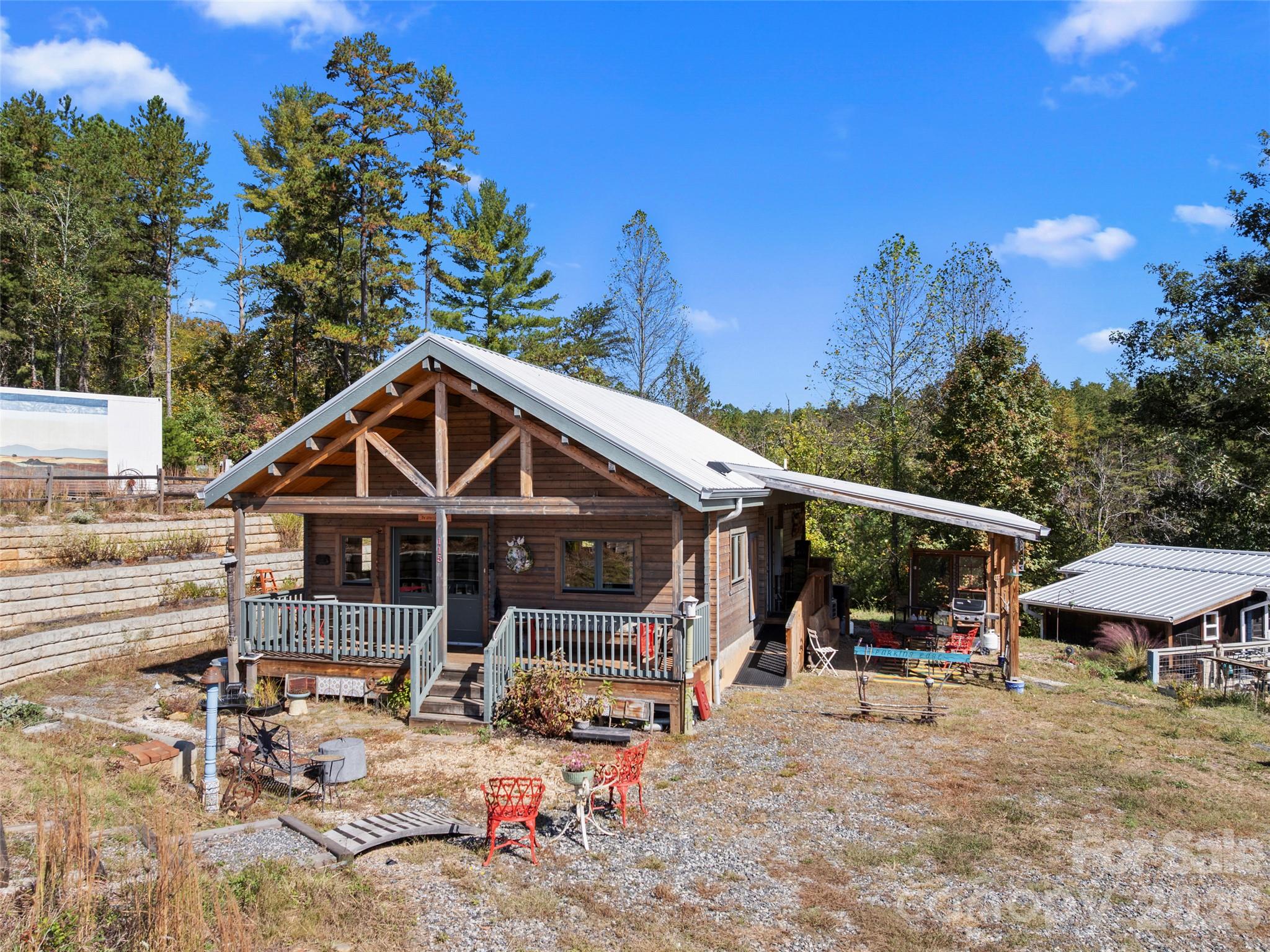 115 Upper Calm Drive