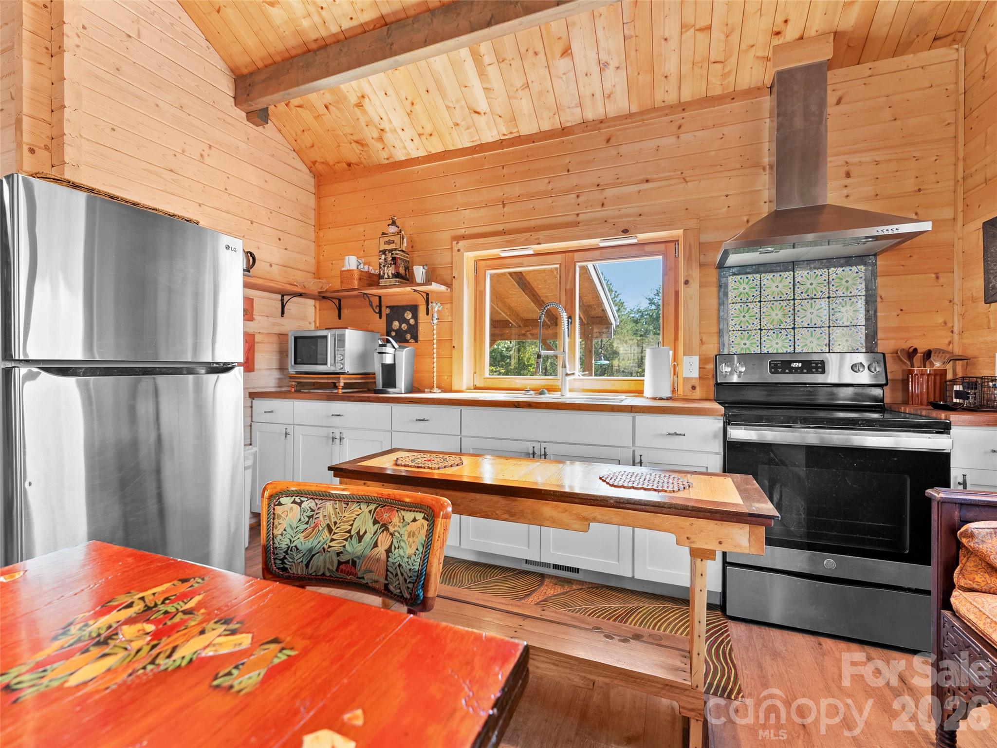 Single Family Residence at 115 Upper Calm Drive, Weaverville, photo 5 of 24