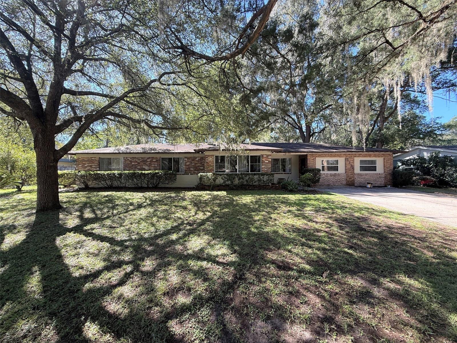 3735 SW 2ND PL