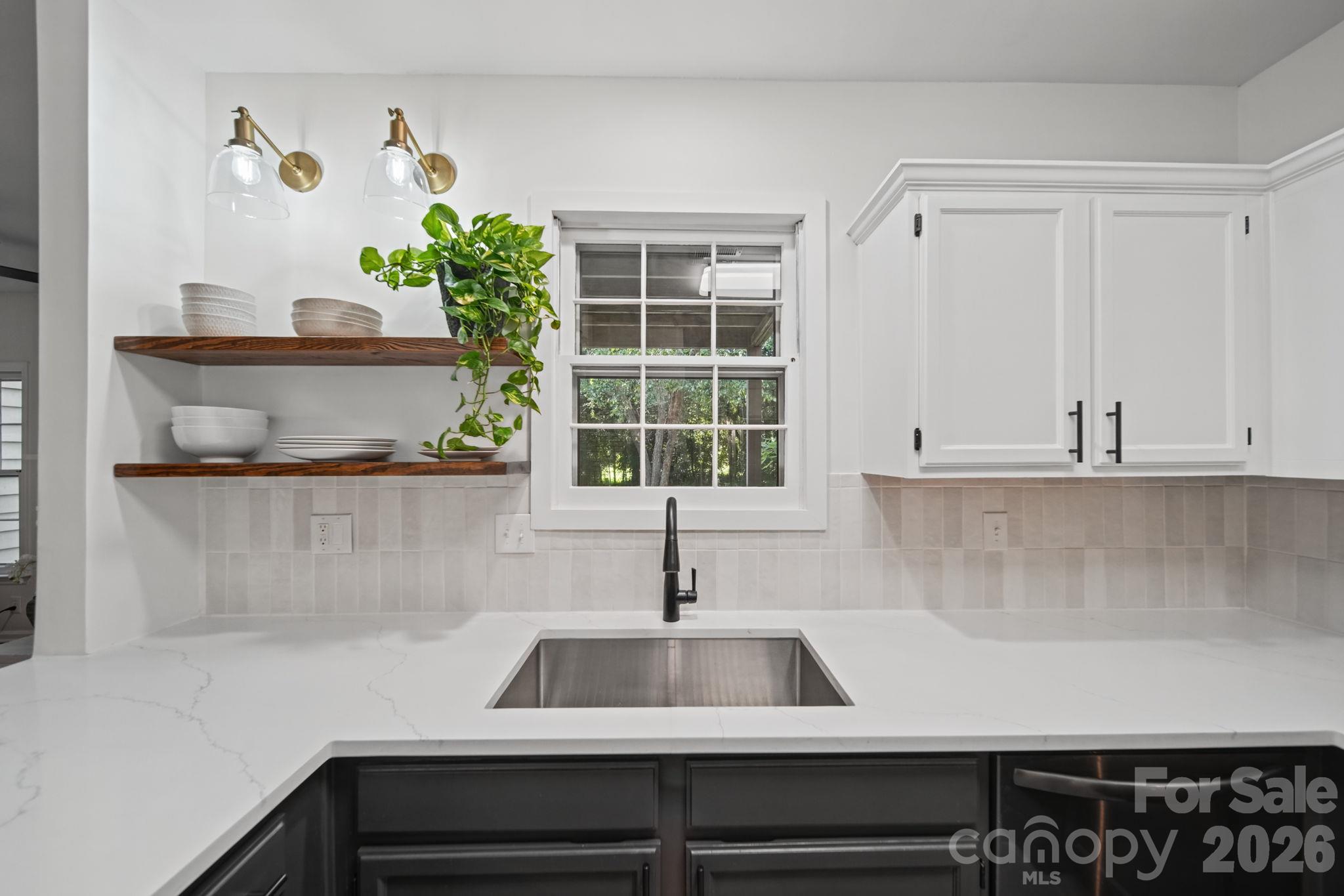 Condominium at 3302 Selwyn Farms Lane, Charlotte, photo 9 of 30