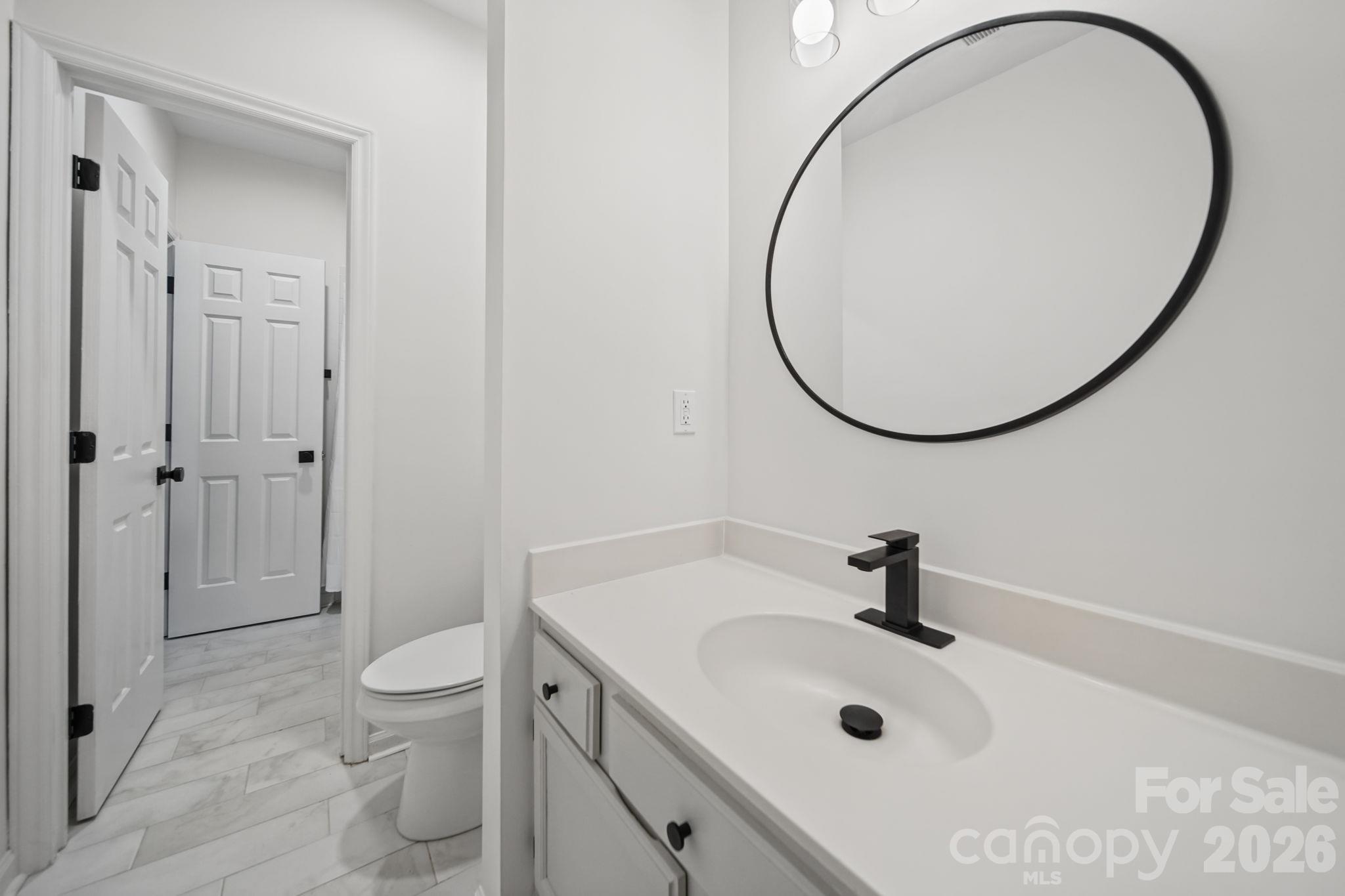 Secondary Bath - 3302 Selwyn Farms Lane, Charlotte