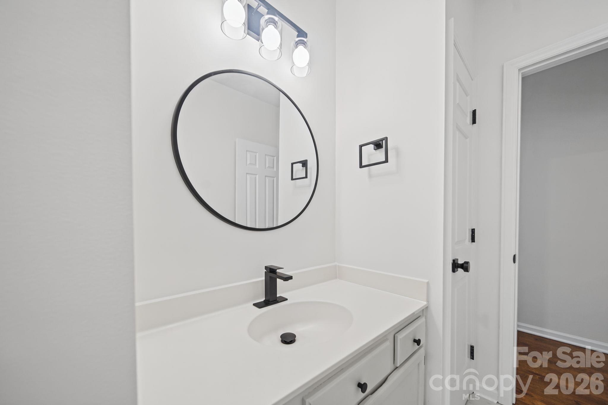 Secondary Bath - 3302 Selwyn Farms Lane, Charlotte