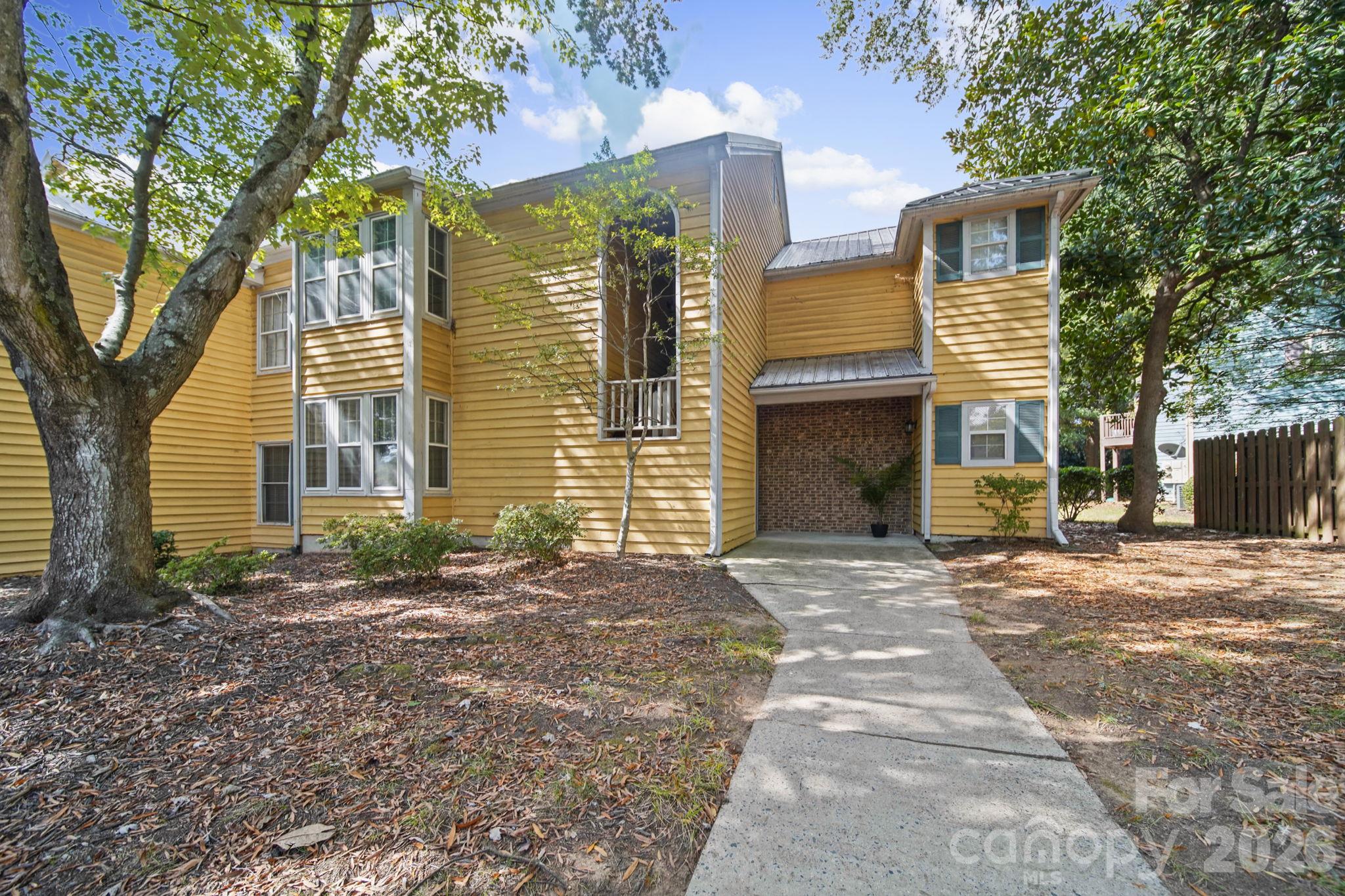 Building Exterior - 3302 Selwyn Farms Lane, Charlotte
