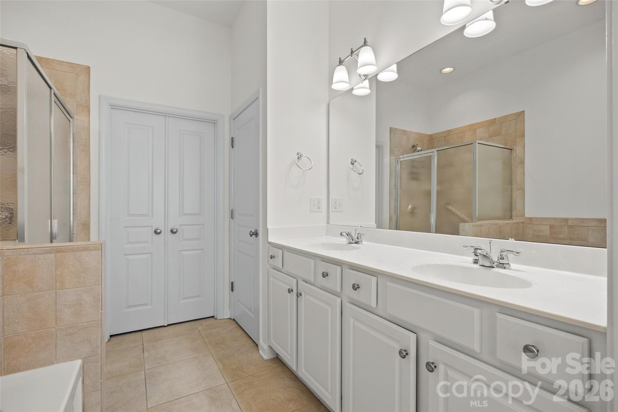 Townhouse at 551 Pine Links Drive, Tega Cay, photo 13 of 25