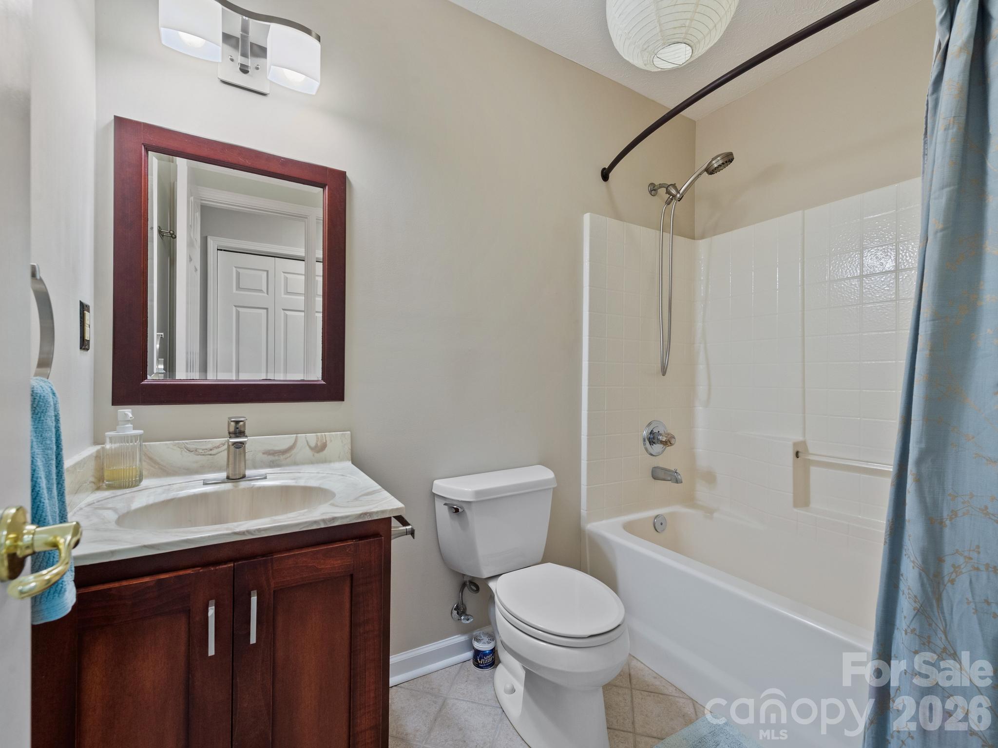 Single Family Residence at 103 Amelia Drive, Hendersonville, photo 23 of 32