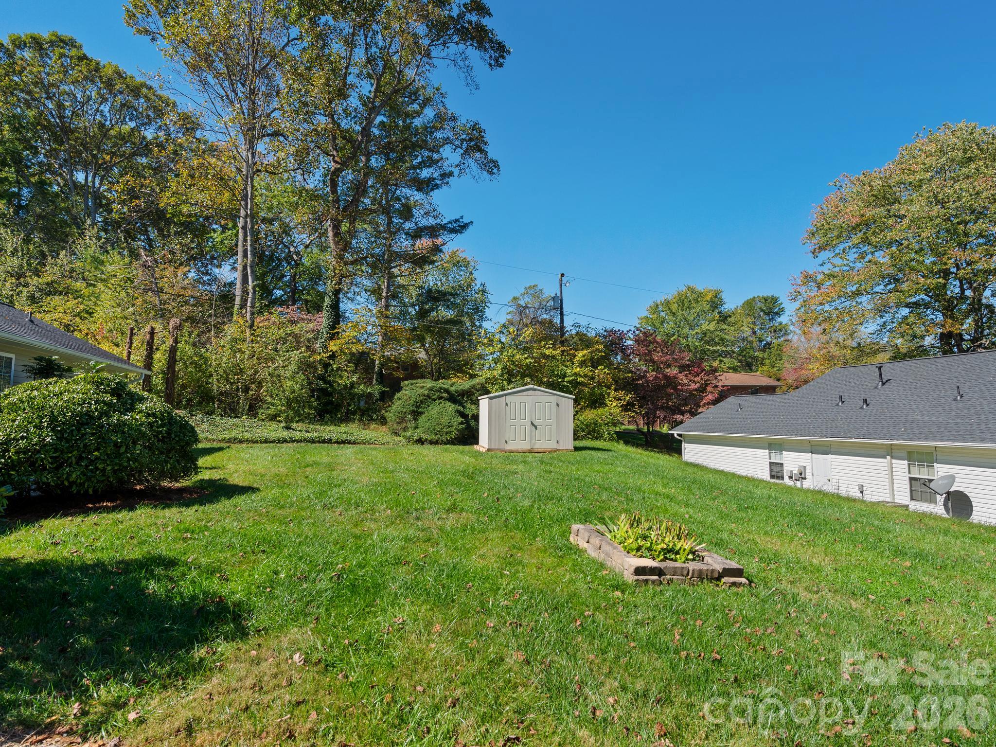 Single Family Residence at 103 Amelia Drive, Hendersonville, photo 30 of 32