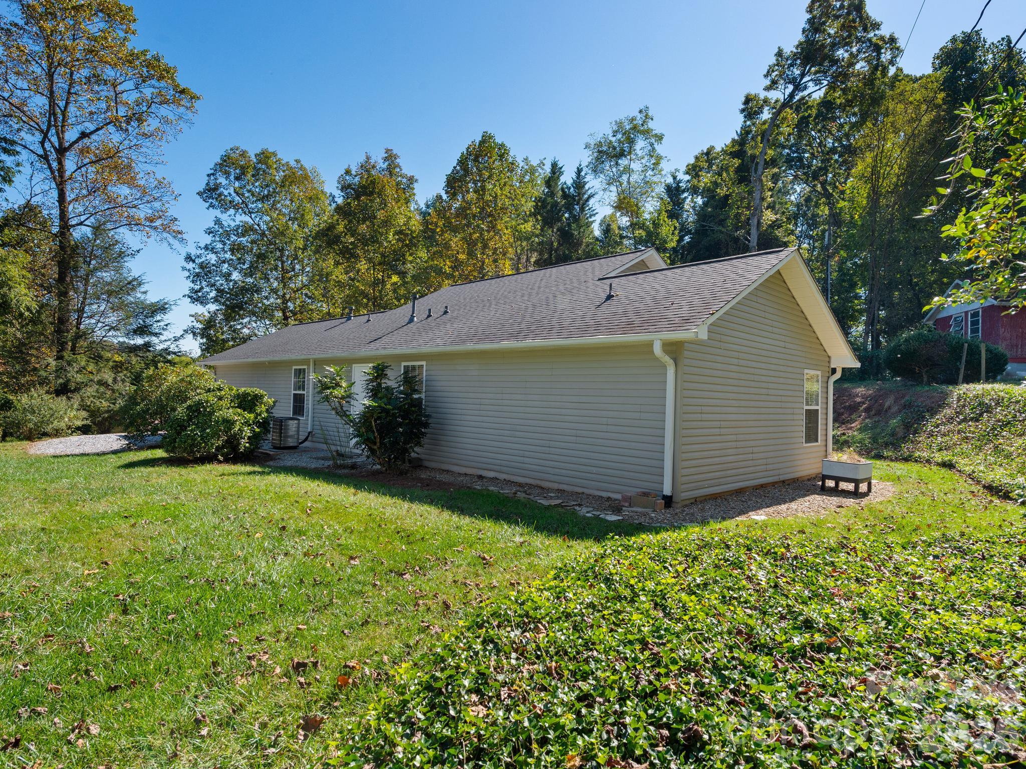 Single Family Residence at 103 Amelia Drive, Hendersonville, photo 32 of 32