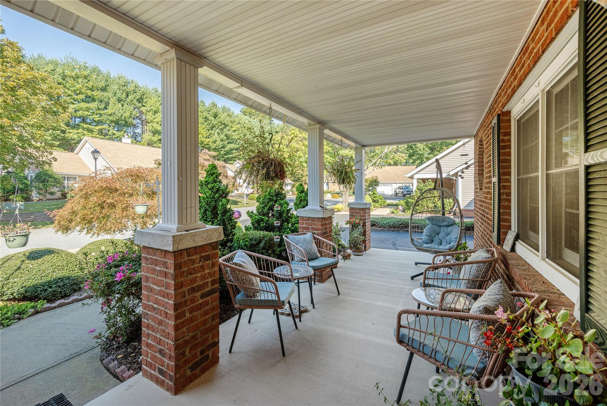 Townhouse at 1111 Citation Circle, Hendersonville, photo 6 of 41