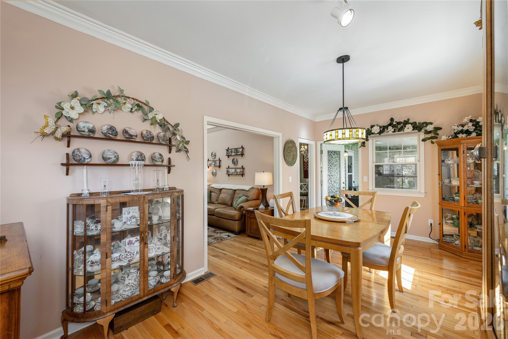 Townhouse at 1111 Citation Circle, Hendersonville, photo 14 of 41