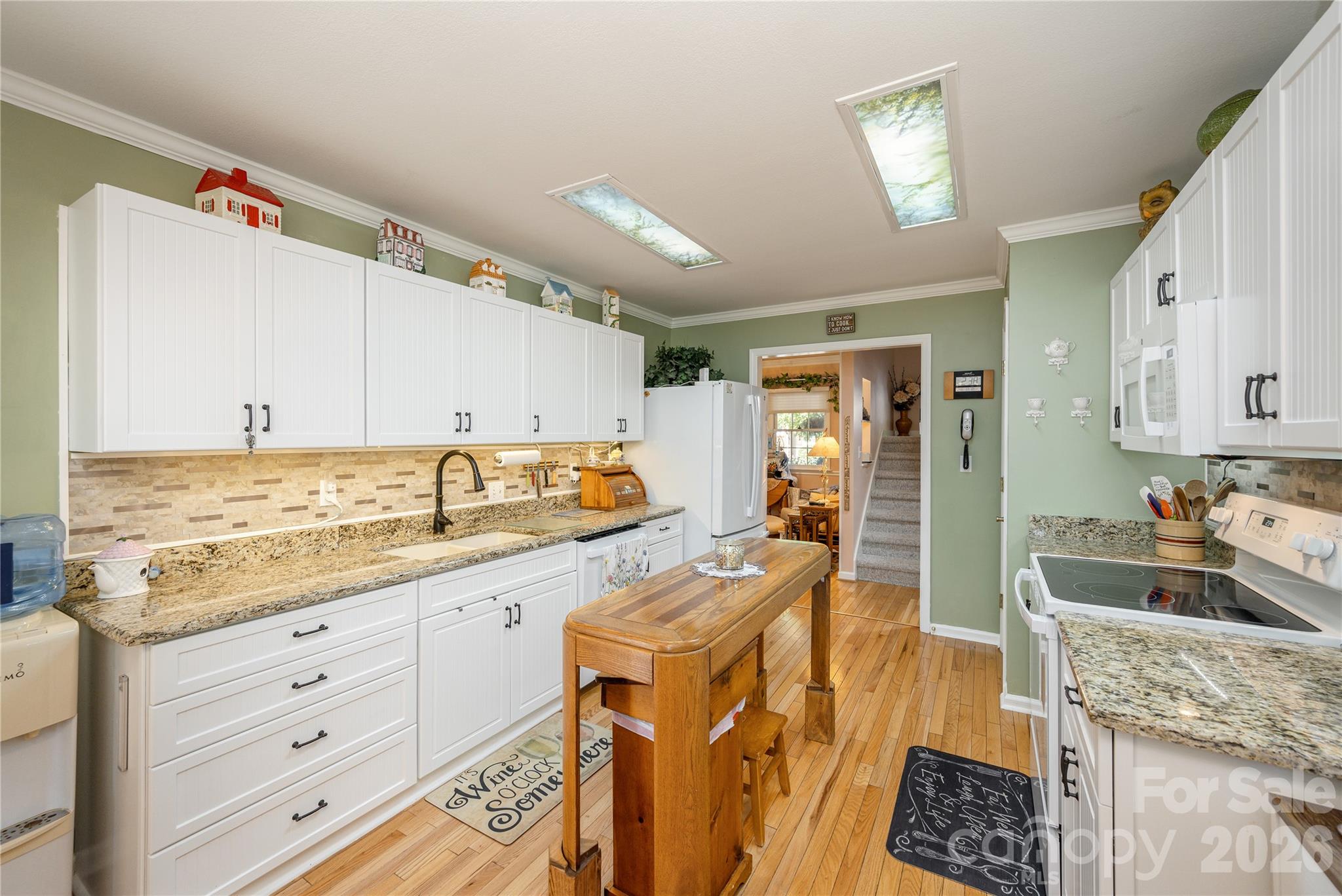 Townhouse at 1111 Citation Circle, Hendersonville, photo 17 of 41
