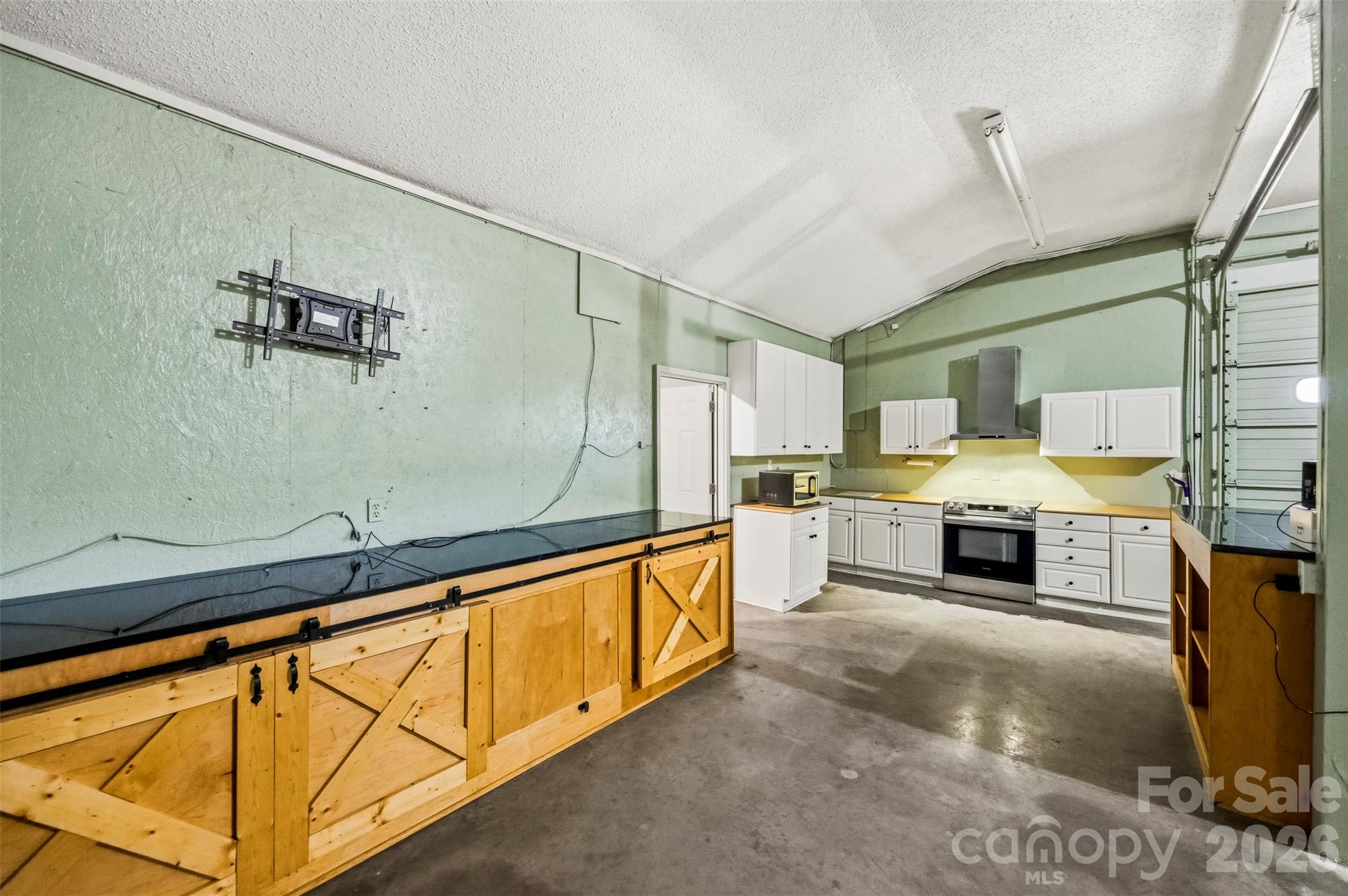 Kitchen Area in open space - Man Cave - Brewery, Warehouse - 10327 Hwy 49 Highway, Mount Pleasant