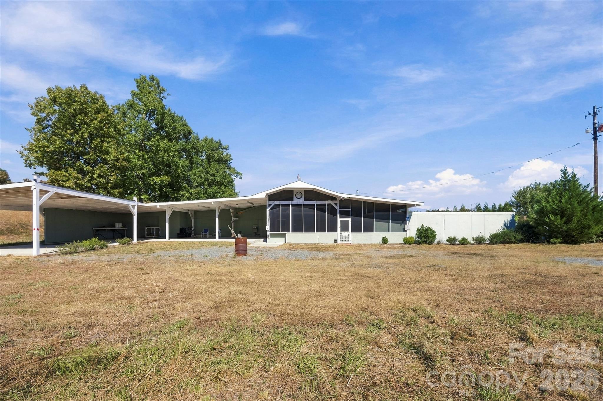 Screened In Porch, Outdoor Patio - Event Space - 10327 Hwy 49 Highway, Mount Pleasant