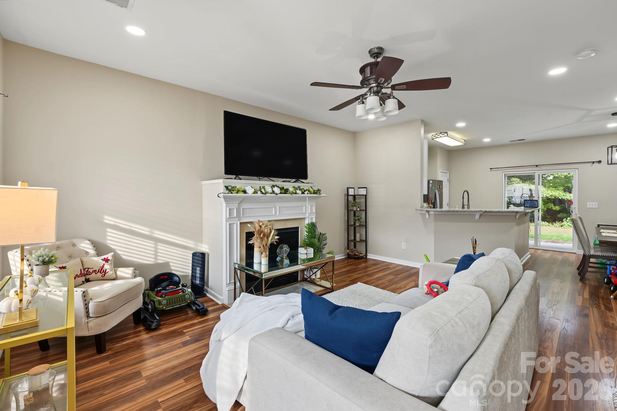 Living room - 334 Hancock Union Lane, Rock Hill