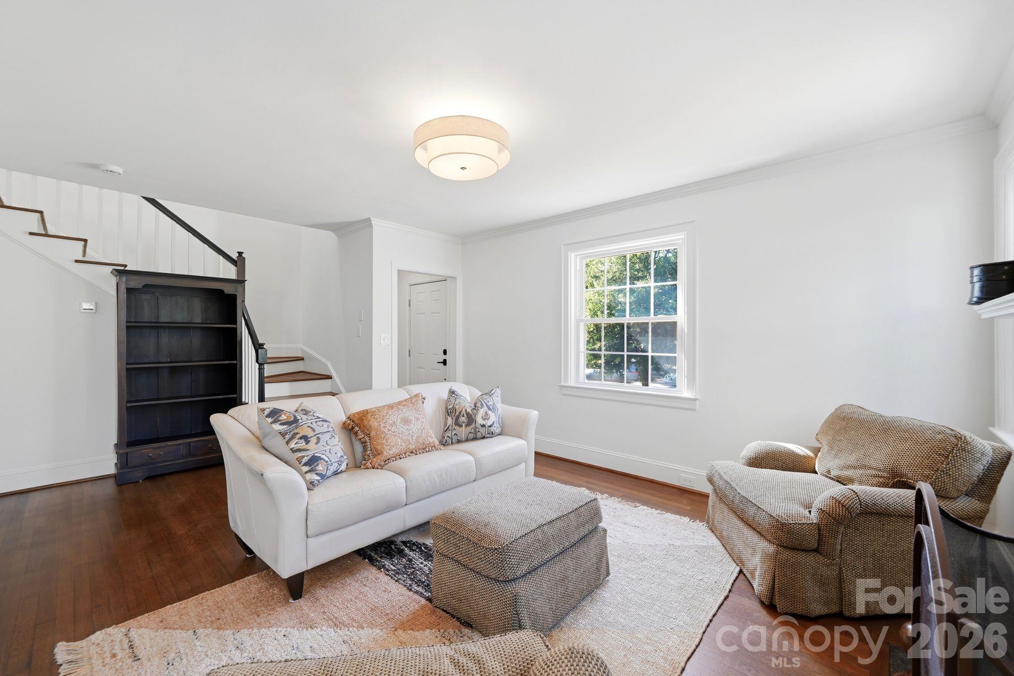 Unit A living room - 1307 S Kings Drive, Charlotte
