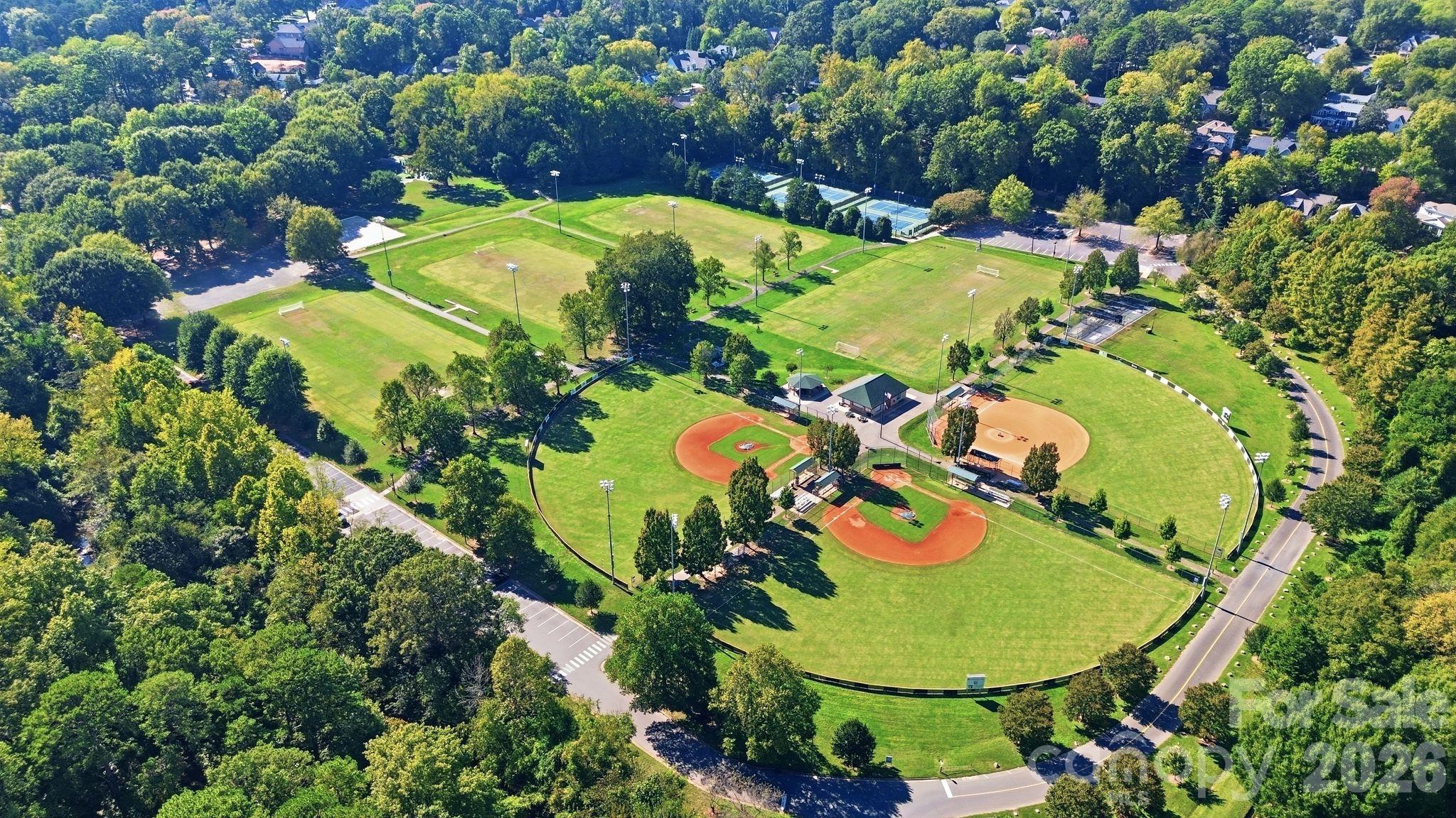 Minutes from Freedom Park - 1307 S Kings Drive, Charlotte
