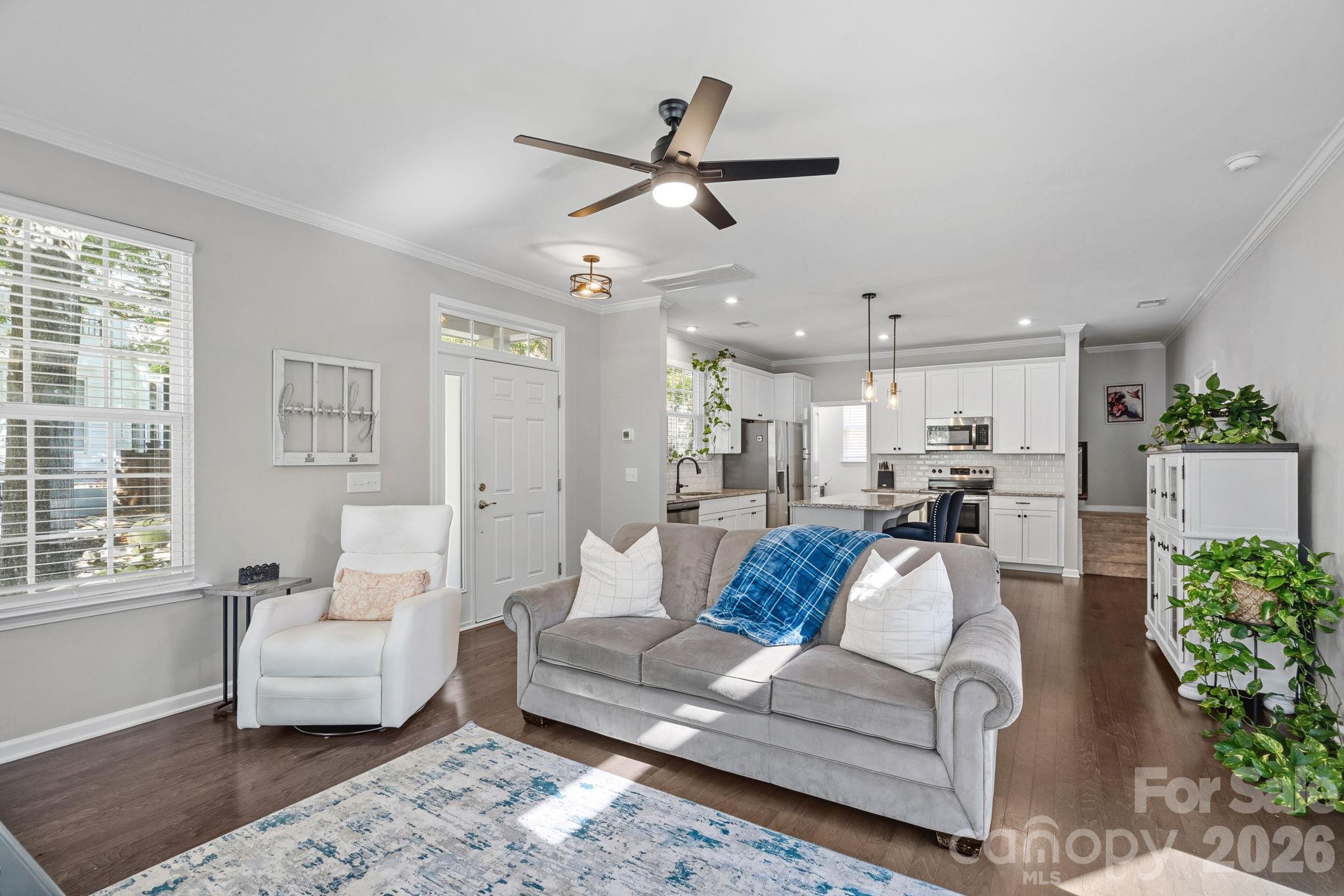Single Family Residence at 12116 Memory Lane, Huntersville, photo 5 of 18