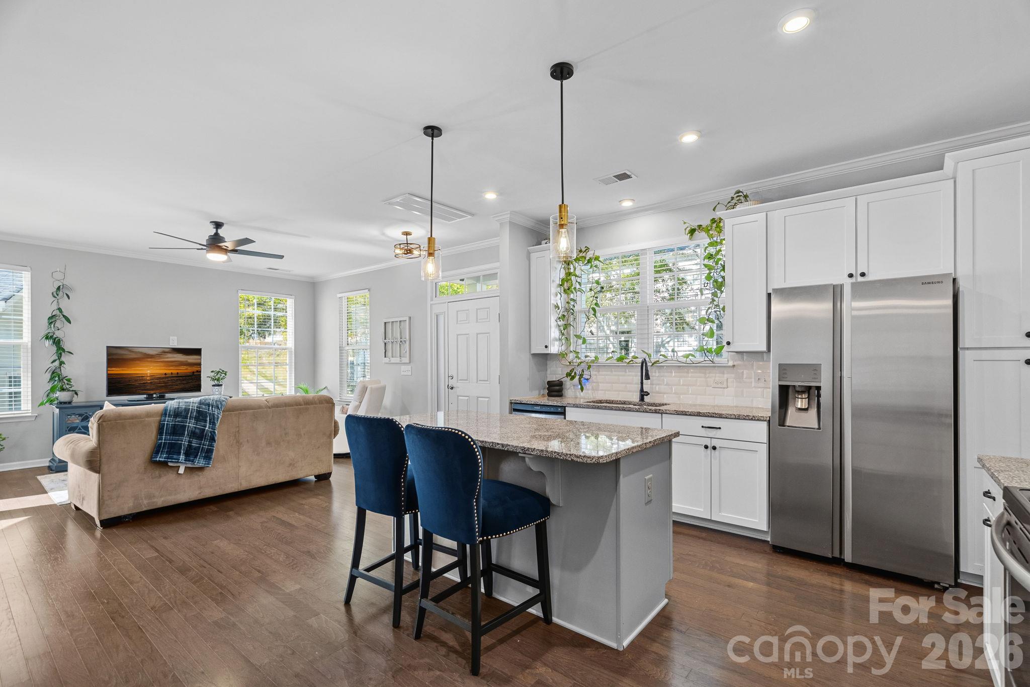 Single Family Residence at 12116 Memory Lane, Huntersville, photo 7 of 18