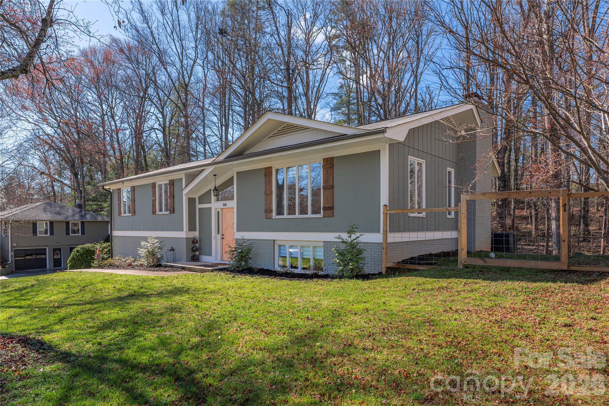 330 Woody Lane