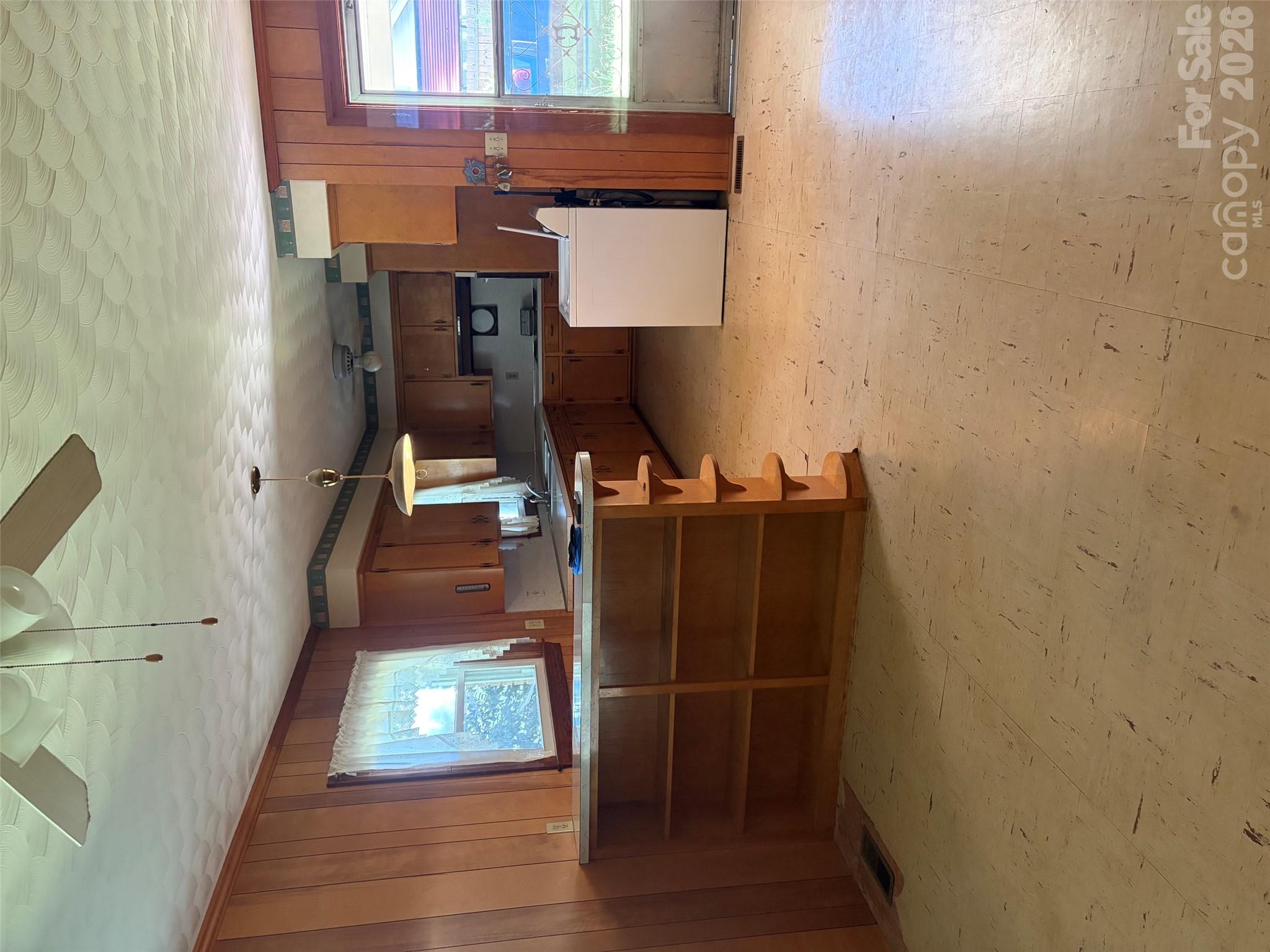 Single Family Residence at 3149 Catawba Street, Claremont, photo 3 of 19