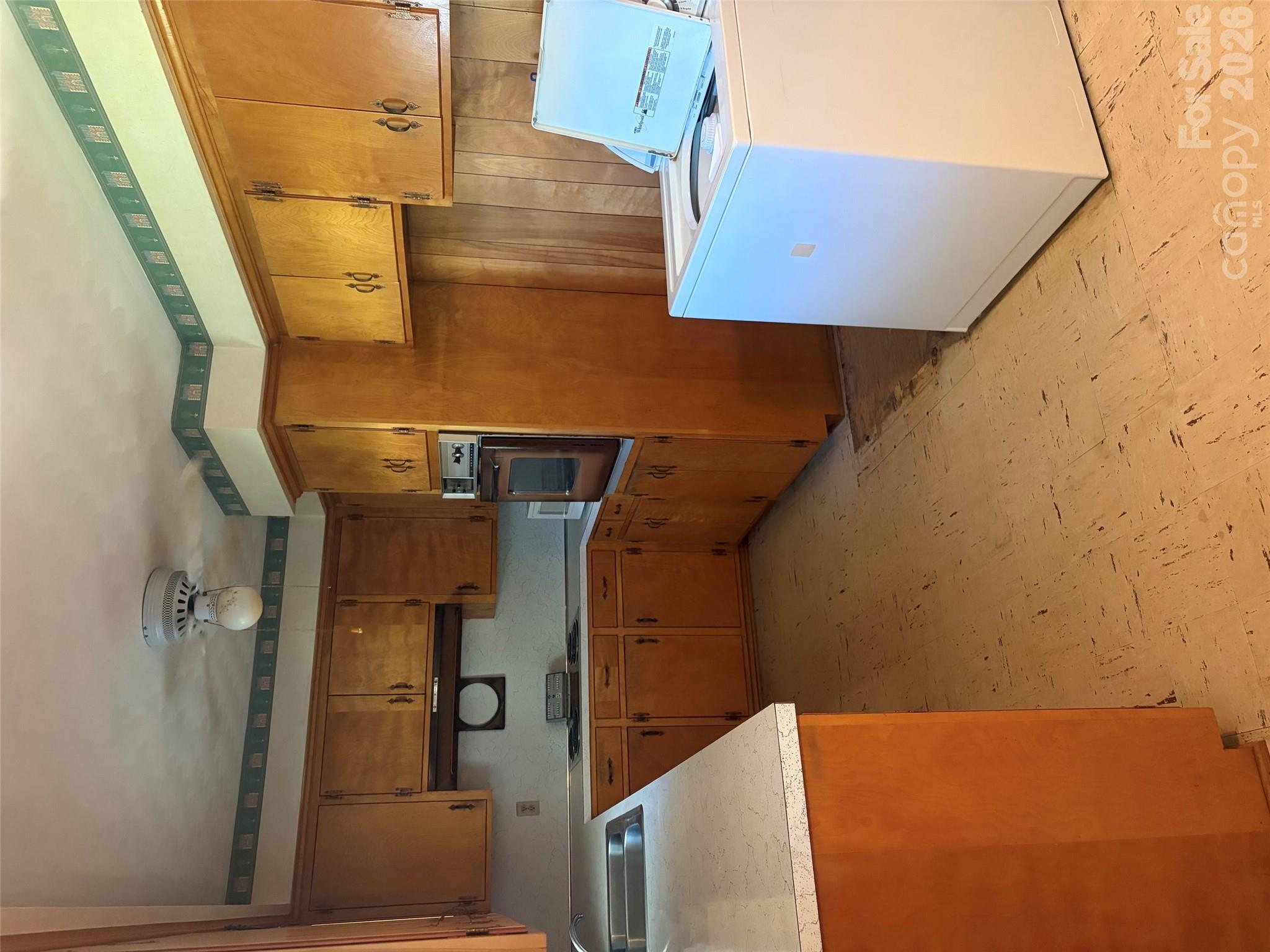 Single Family Residence at 3149 Catawba Street, Claremont, photo 4 of 19