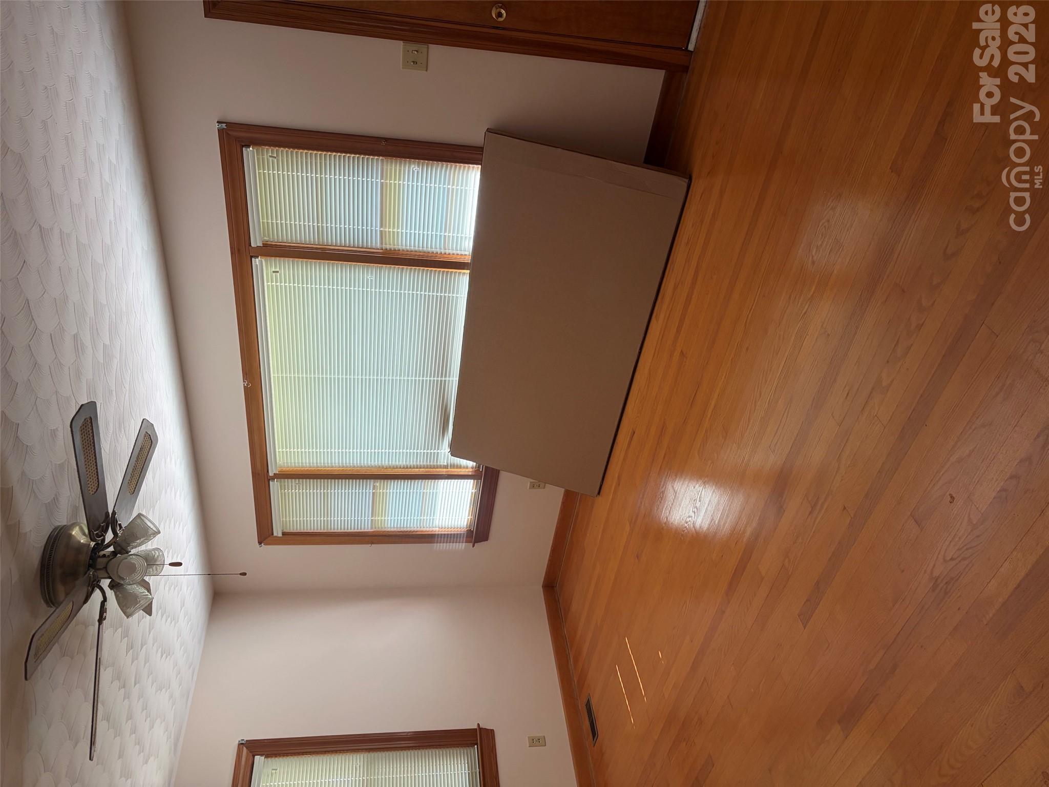 Single Family Residence at 3149 Catawba Street, Claremont, photo 8 of 19