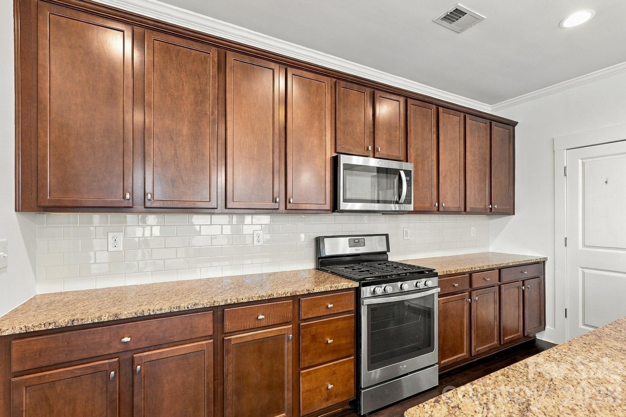 Single Family Residence at 2311 Woodward Avenue, Charlotte, photo 8 of 33