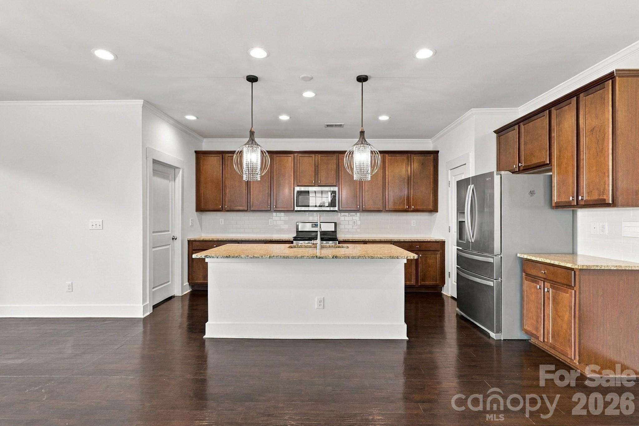 Single Family Residence at 2311 Woodward Avenue, Charlotte, photo 6 of 33