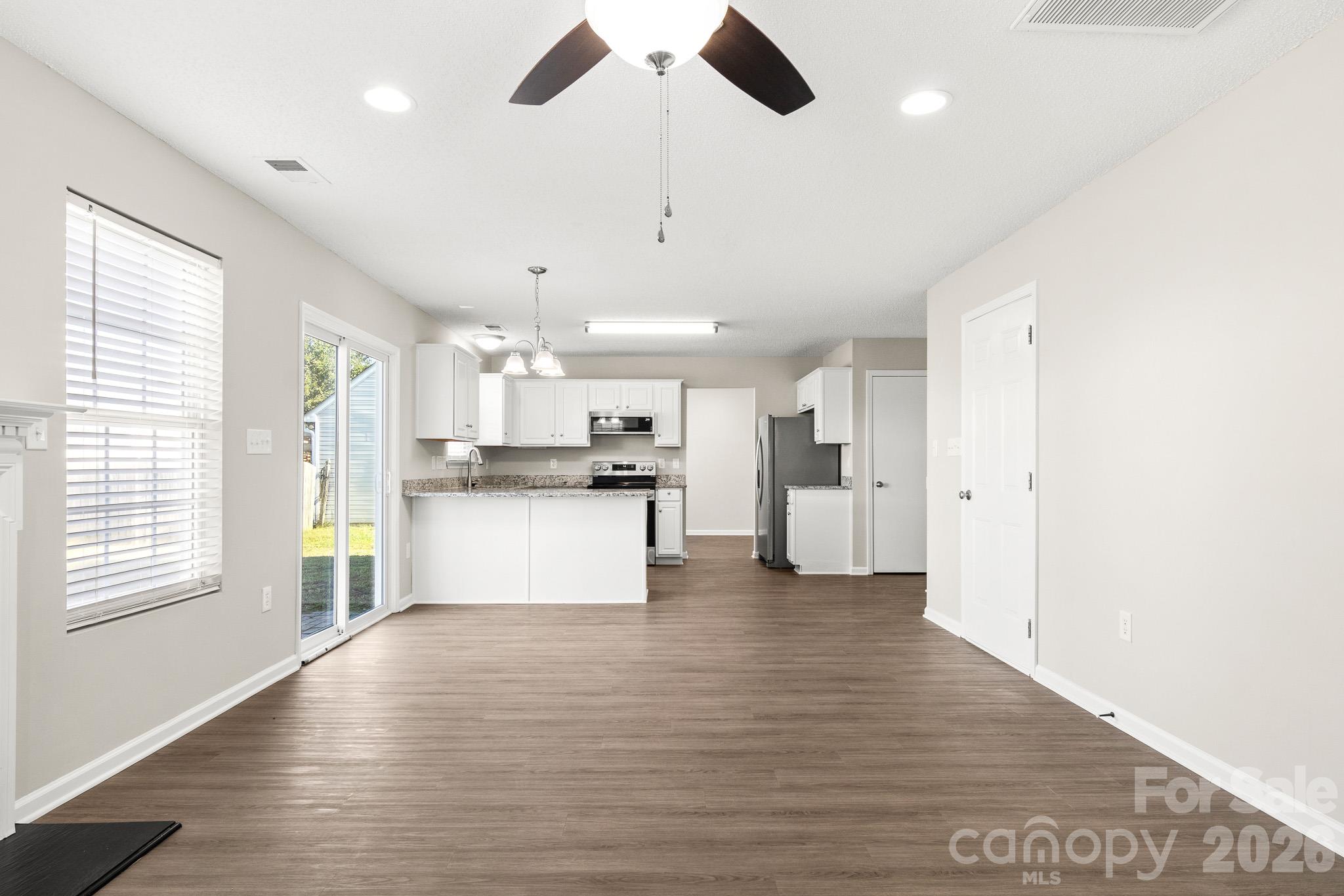 Single Family Residence at 2303 Highland Park Drive, Charlotte, photo 18 of 48