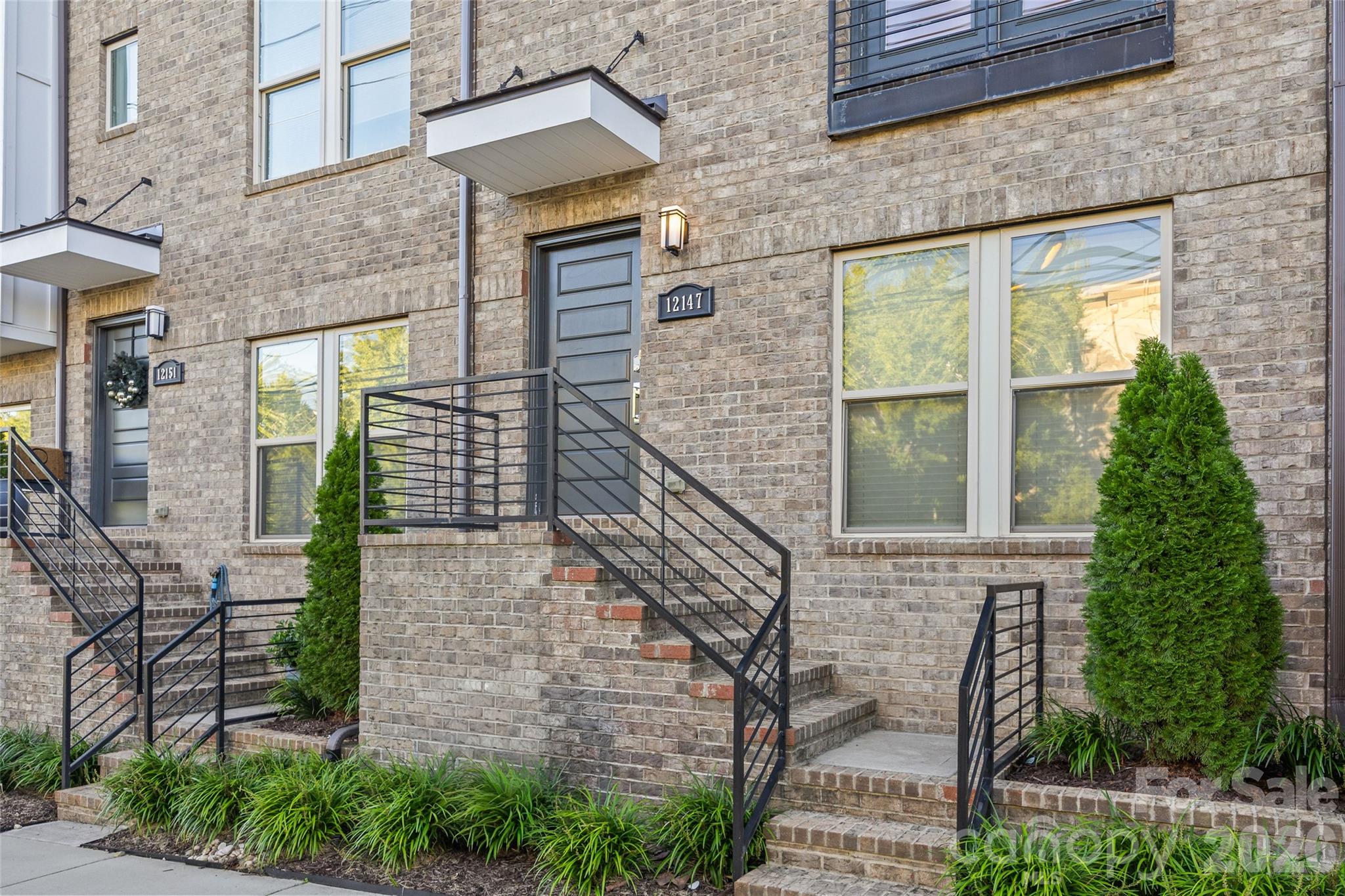 Townhouse at 12147 Brooklyn Avenue, Charlotte, photo 5 of 47