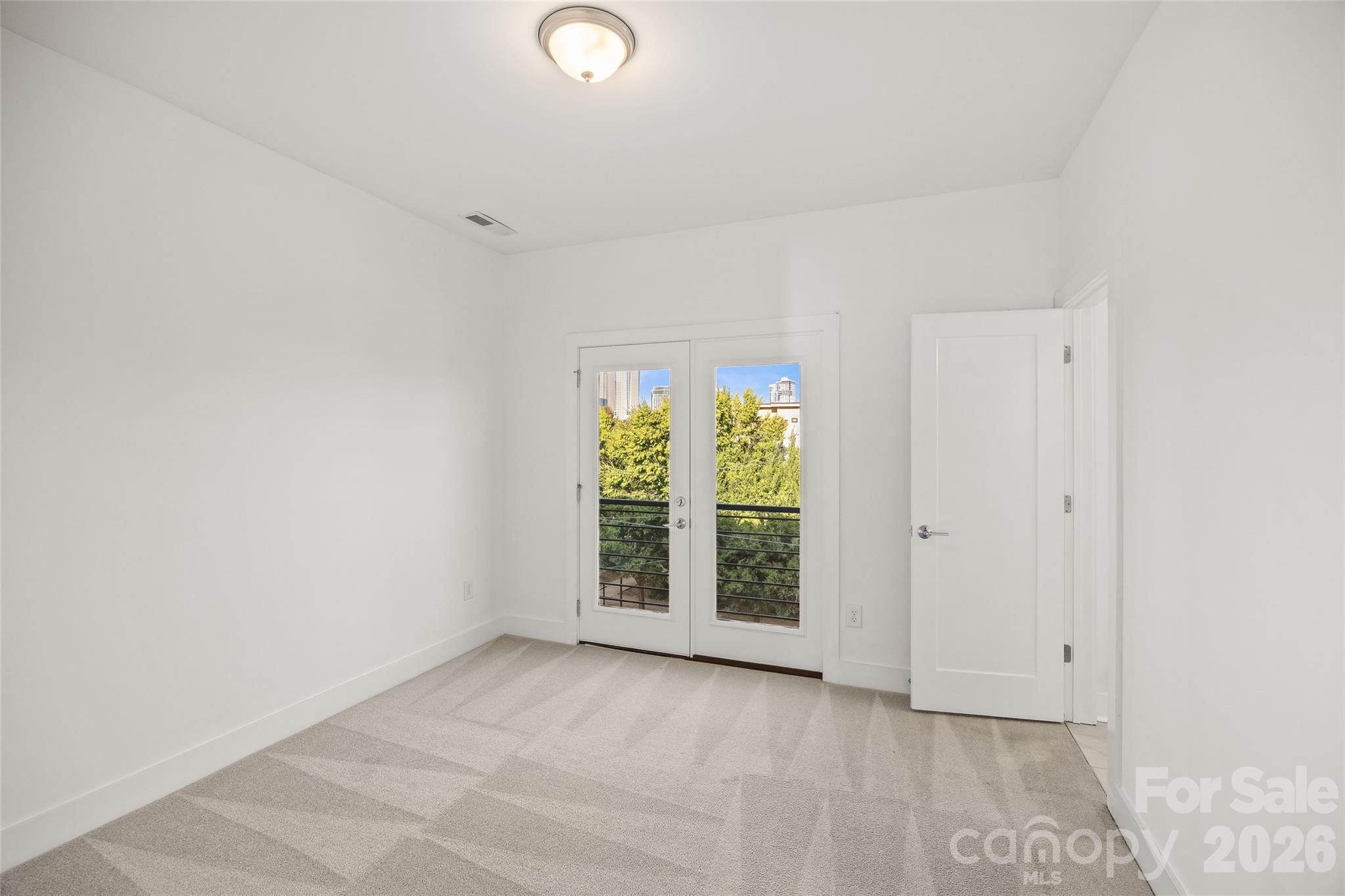 Townhouse at 12147 Brooklyn Avenue, Charlotte, photo 22 of 47