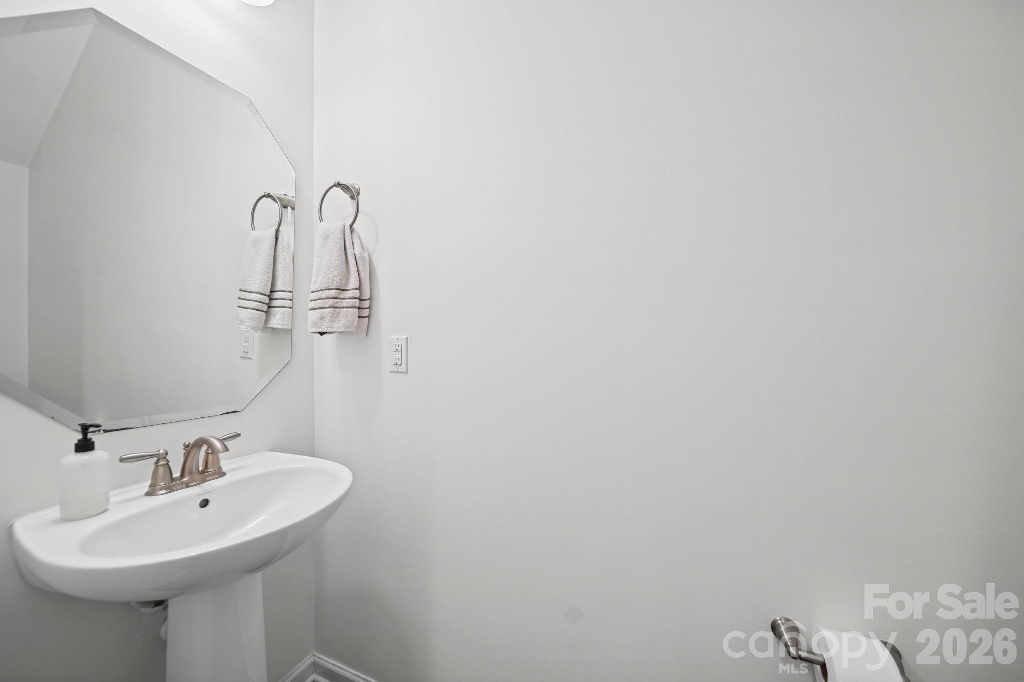 Townhouse at 1108 Roderick Drive, Fort Mill, photo 15 of 45