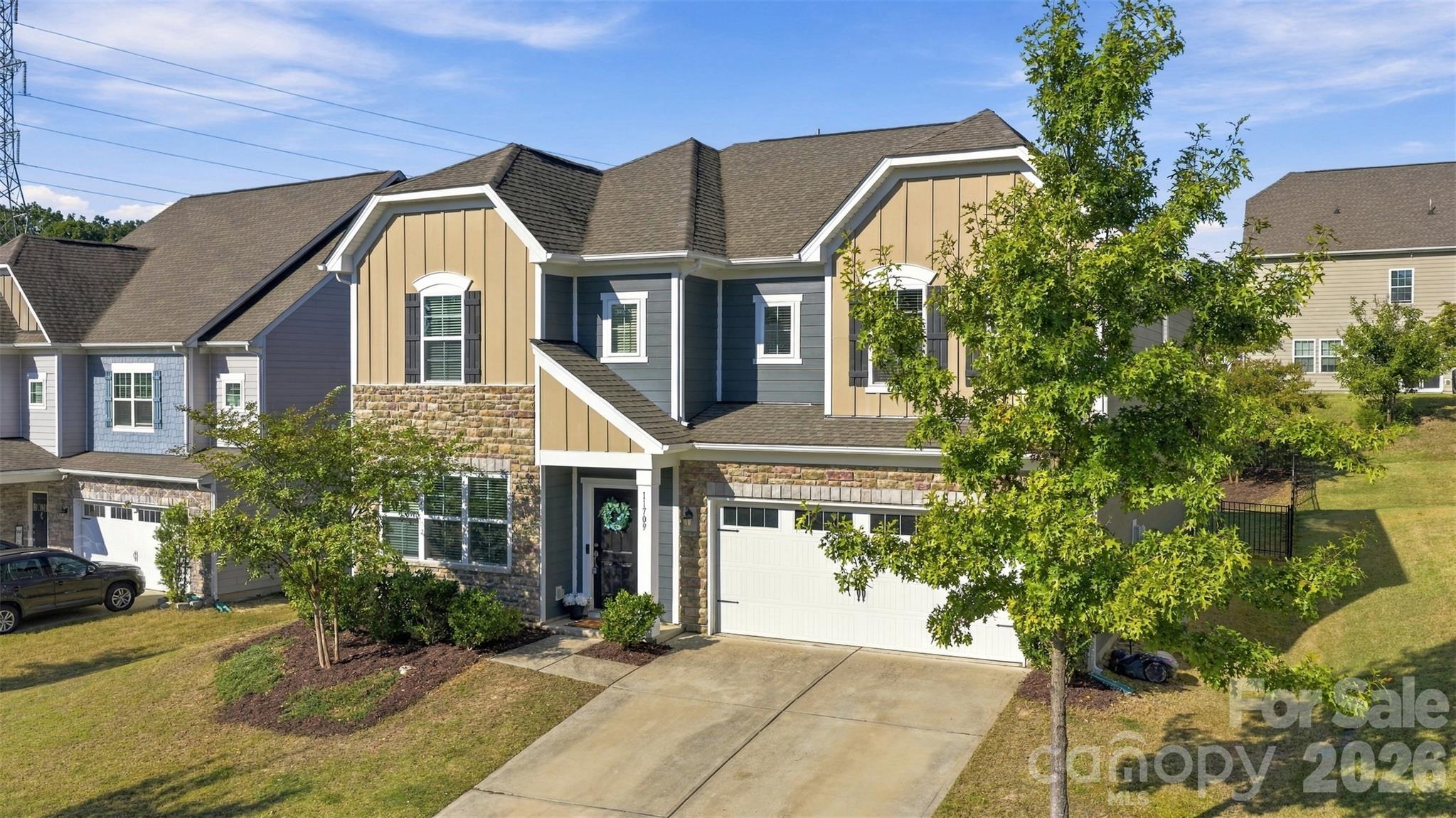Single Family Residence at 11709 Maher Lane, Huntersville, photo 5 of 45