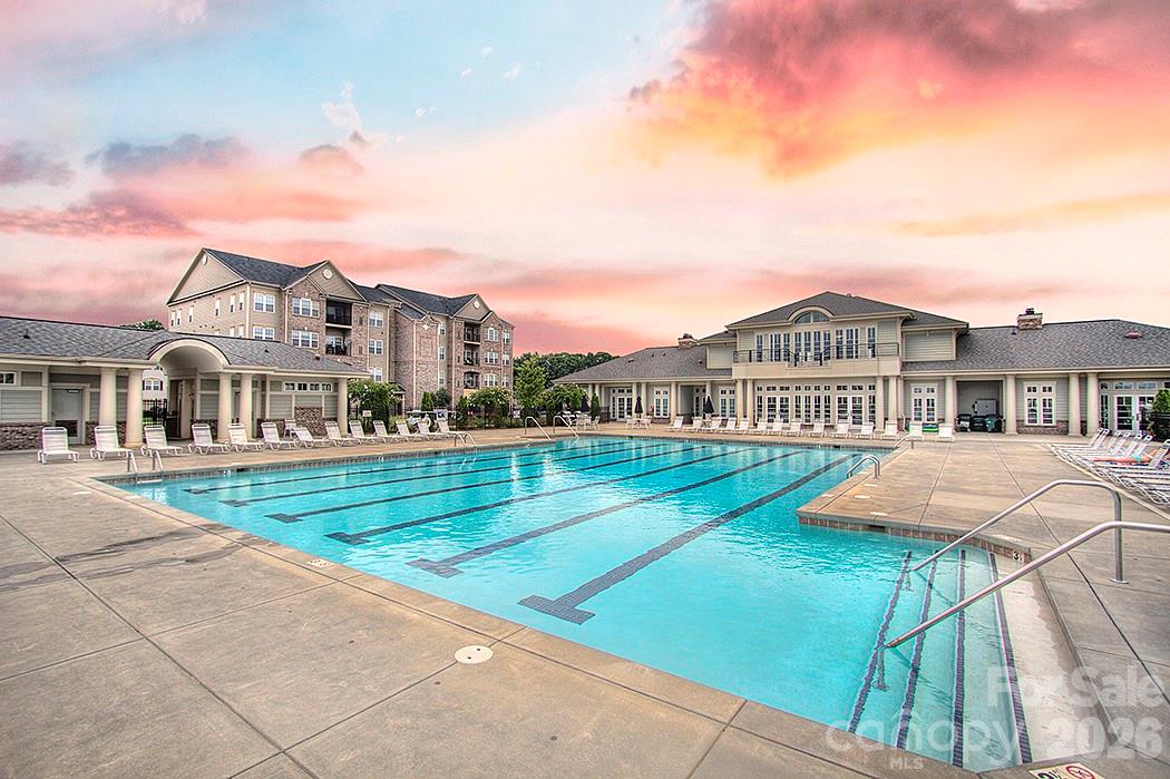 neighborhood pool - 6605 Central Pacific Avenue, Charlotte