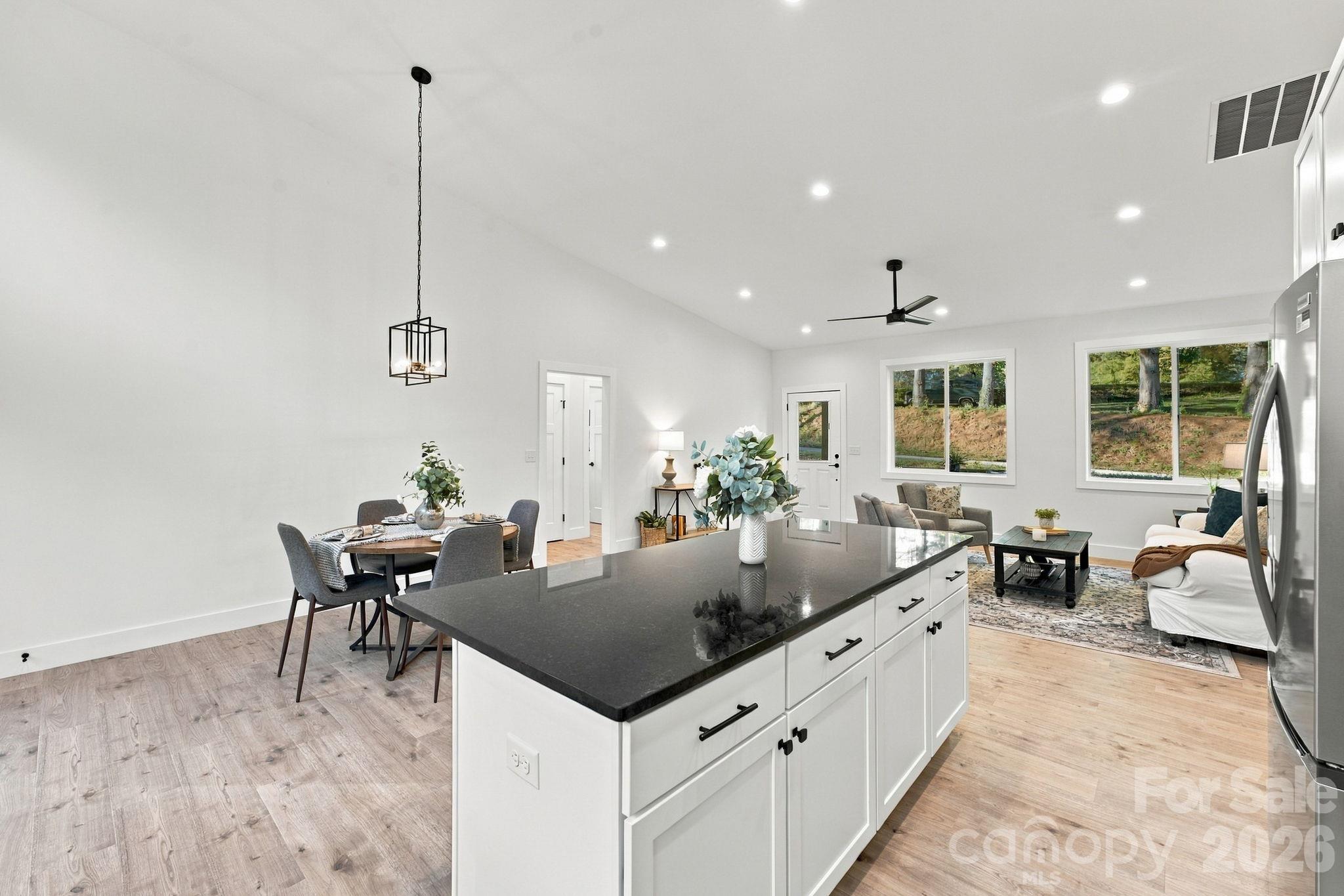 Single Family Residence at 152 Sunnyside Road, Waynesville, photo 15 of 37