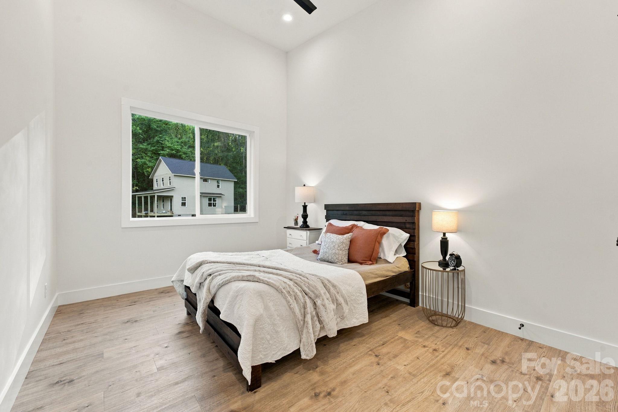 Single Family Residence at 152 Sunnyside Road, Waynesville, photo 22 of 37