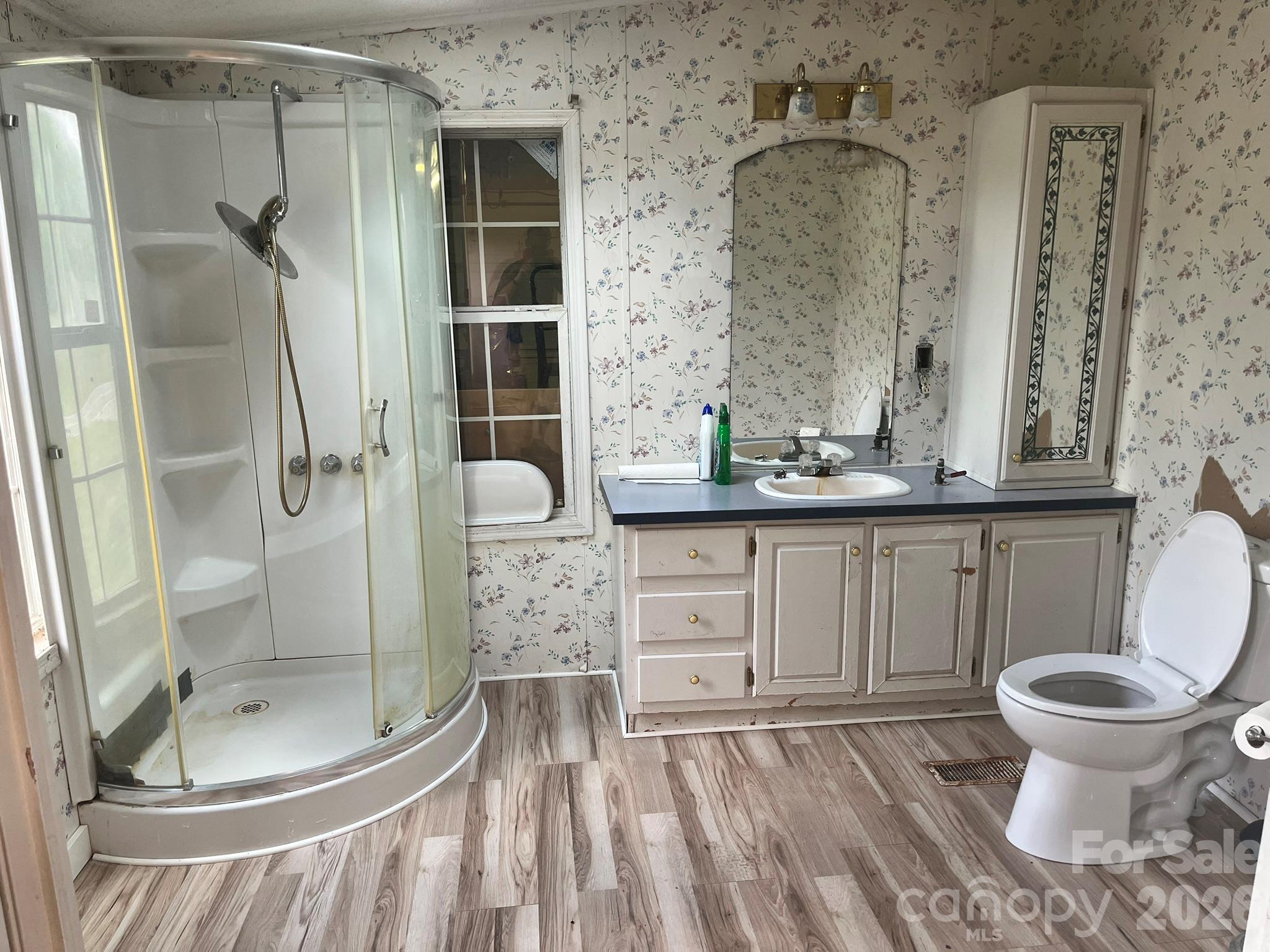 Single Family Residence at 3 S Creek Drive, Leicester, photo 14 of 21