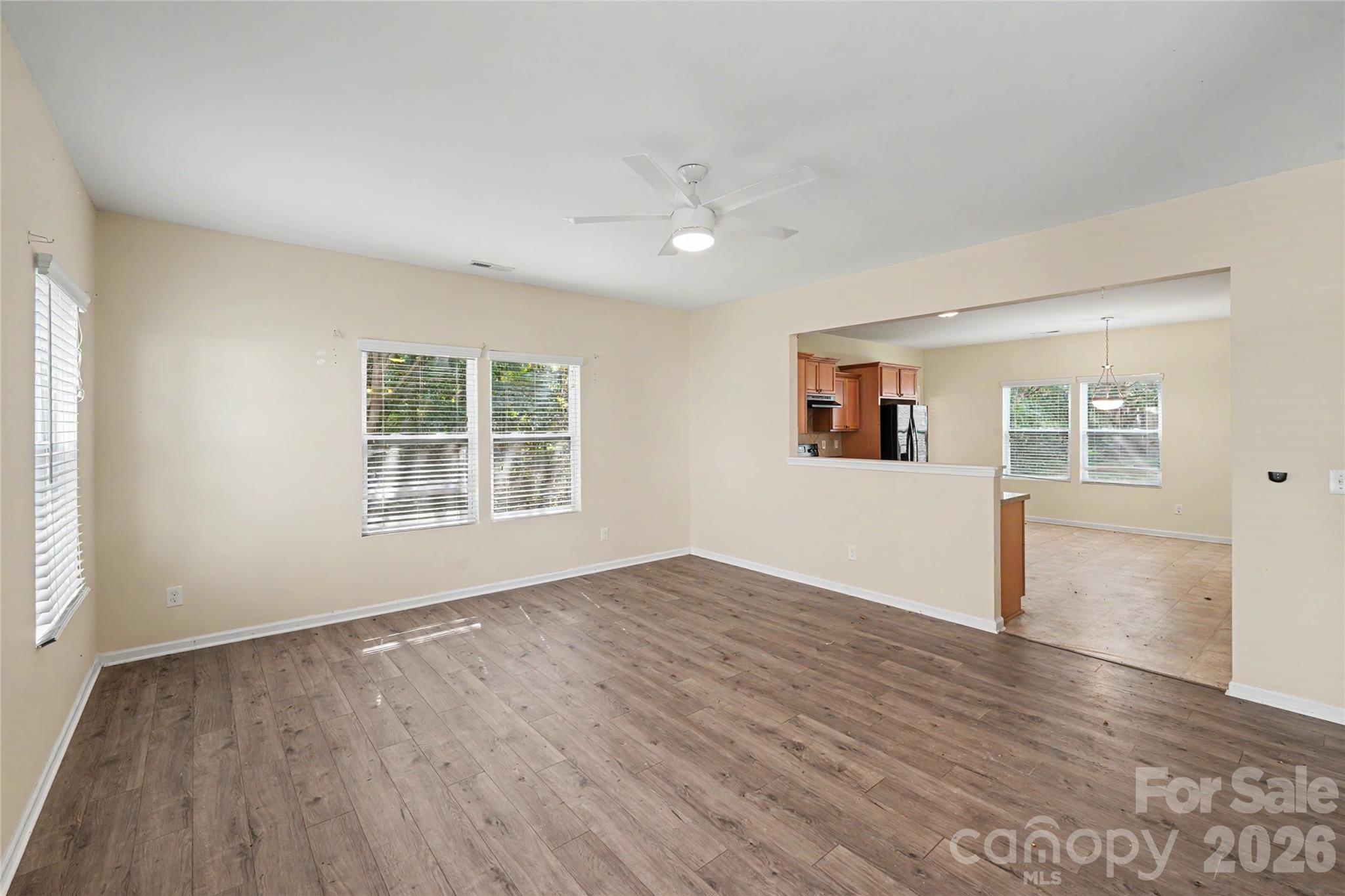 Single Family Residence at 460 Dutch White Drive, Clover, photo 2 of 37