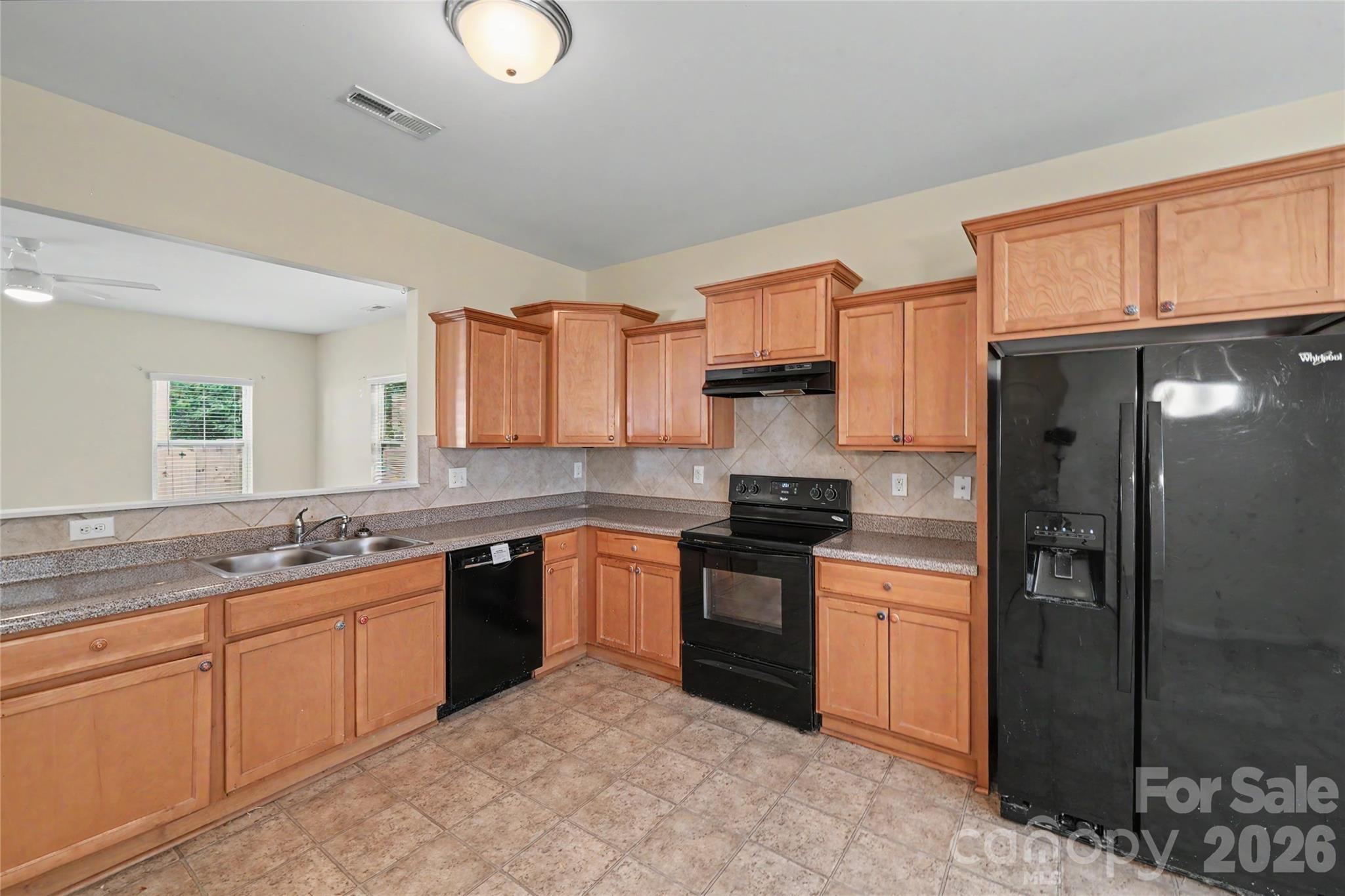 Single Family Residence at 460 Dutch White Drive, Clover, photo 3 of 37