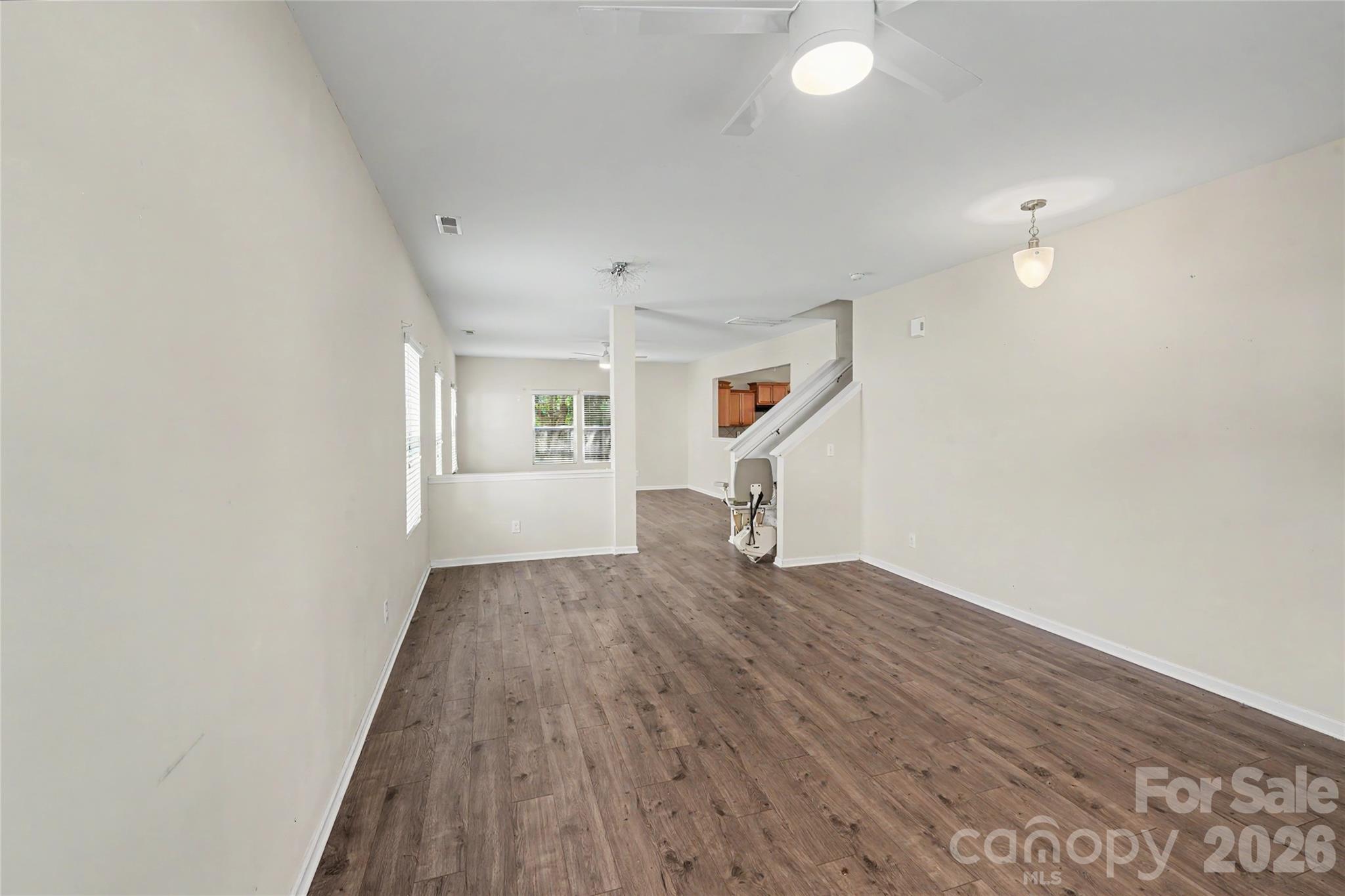Single Family Residence at 460 Dutch White Drive, Clover, photo 11 of 37