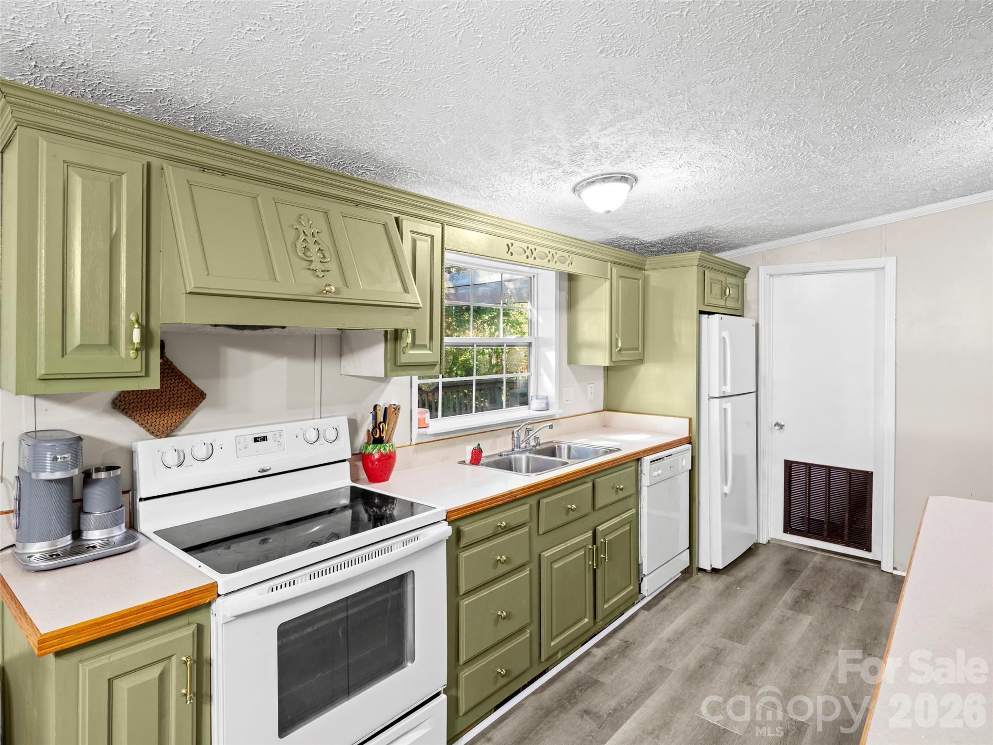 Single Family Residence at 115 Sleepy Forest Drive, Leicester, photo 12 of 26