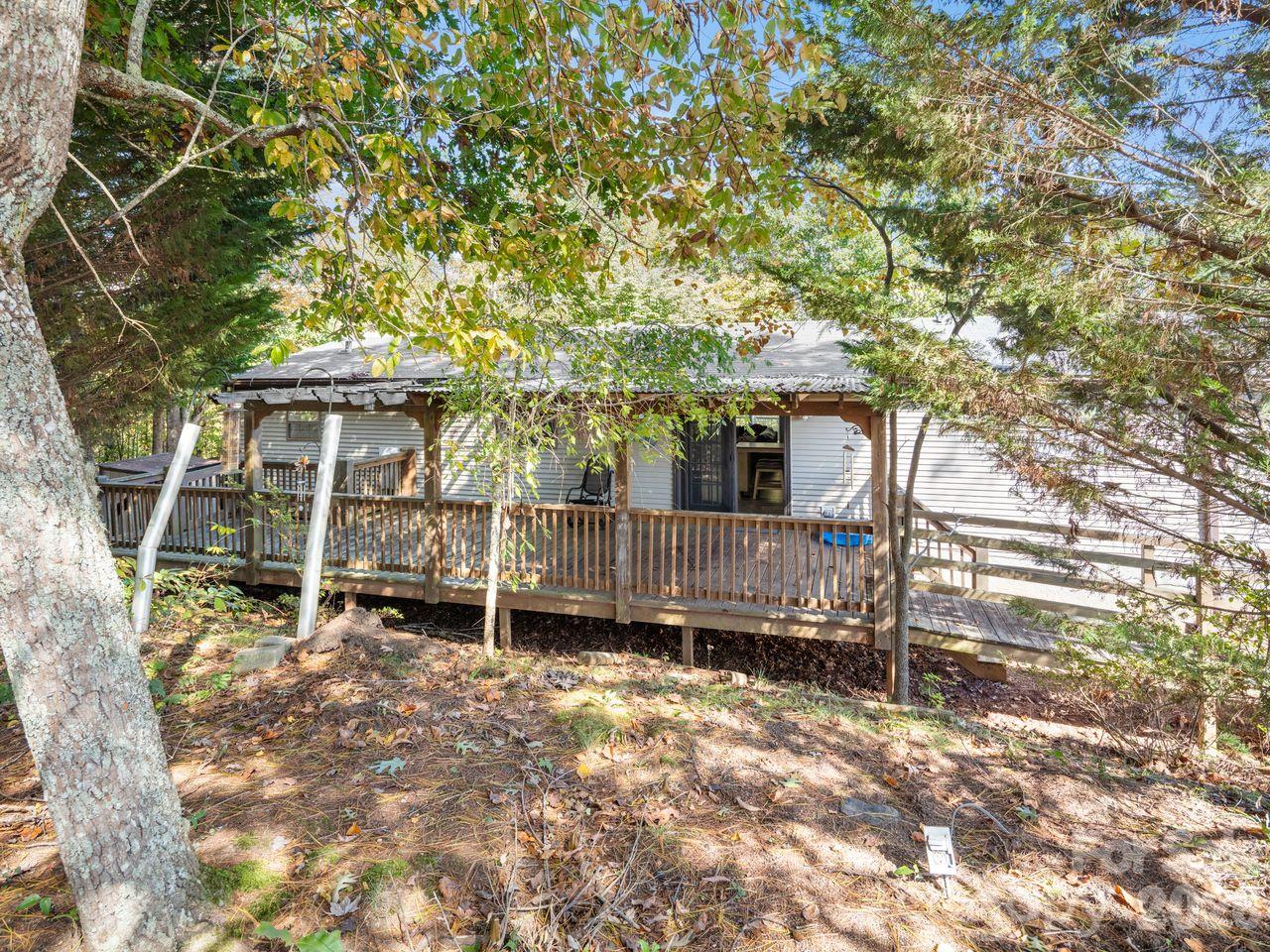 View of ack deck - 115 Sleepy Forest Drive, Leicester