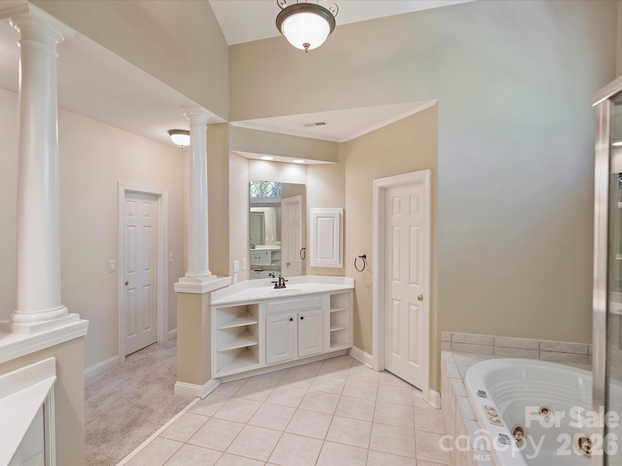 Single Family Residence at 7705 Stonehaven Drive, Waxhaw, photo 26 of 40