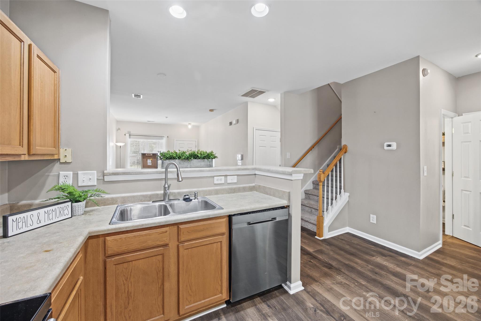 Townhouse at 487 Delta Drive, Fort Mill, photo 9 of 29