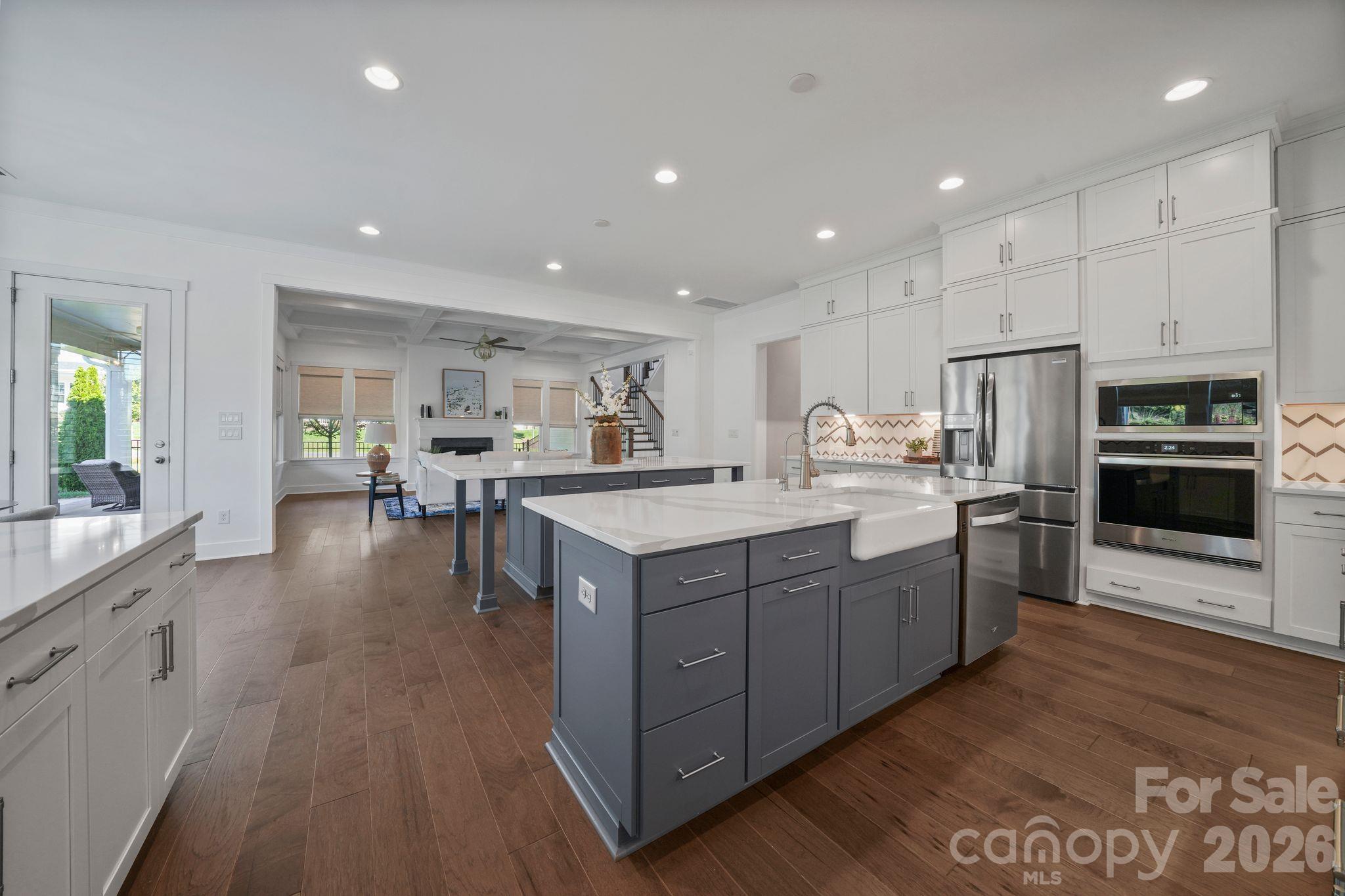Single Family Residence at 14104 Hollins Grove Avenue, Huntersville, photo 13 of 46