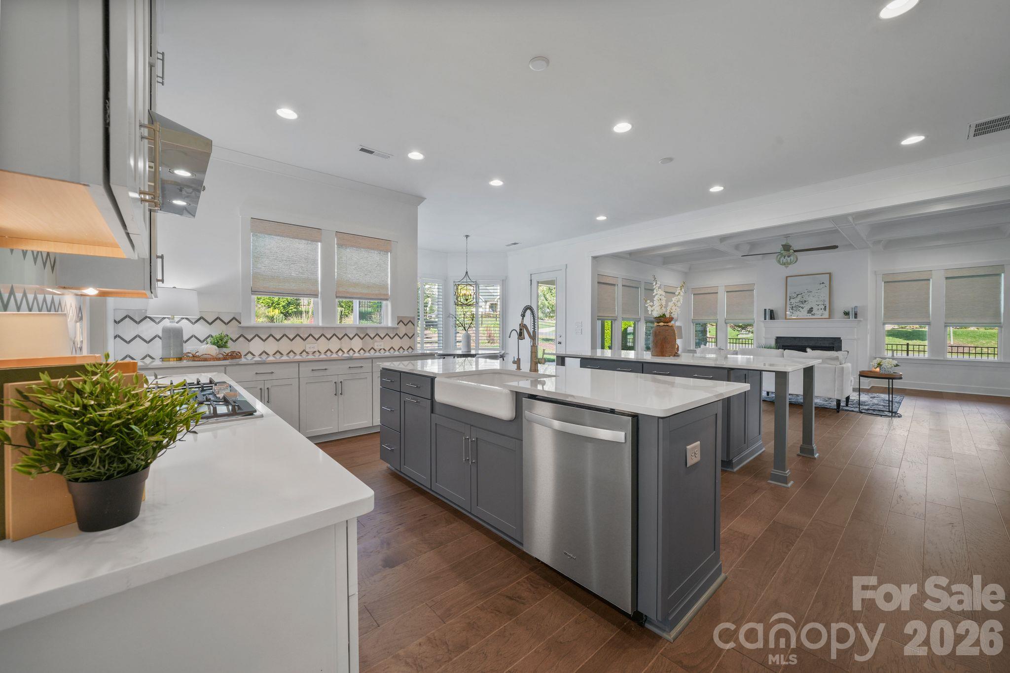 Single Family Residence at 14104 Hollins Grove Avenue, Huntersville, photo 14 of 46