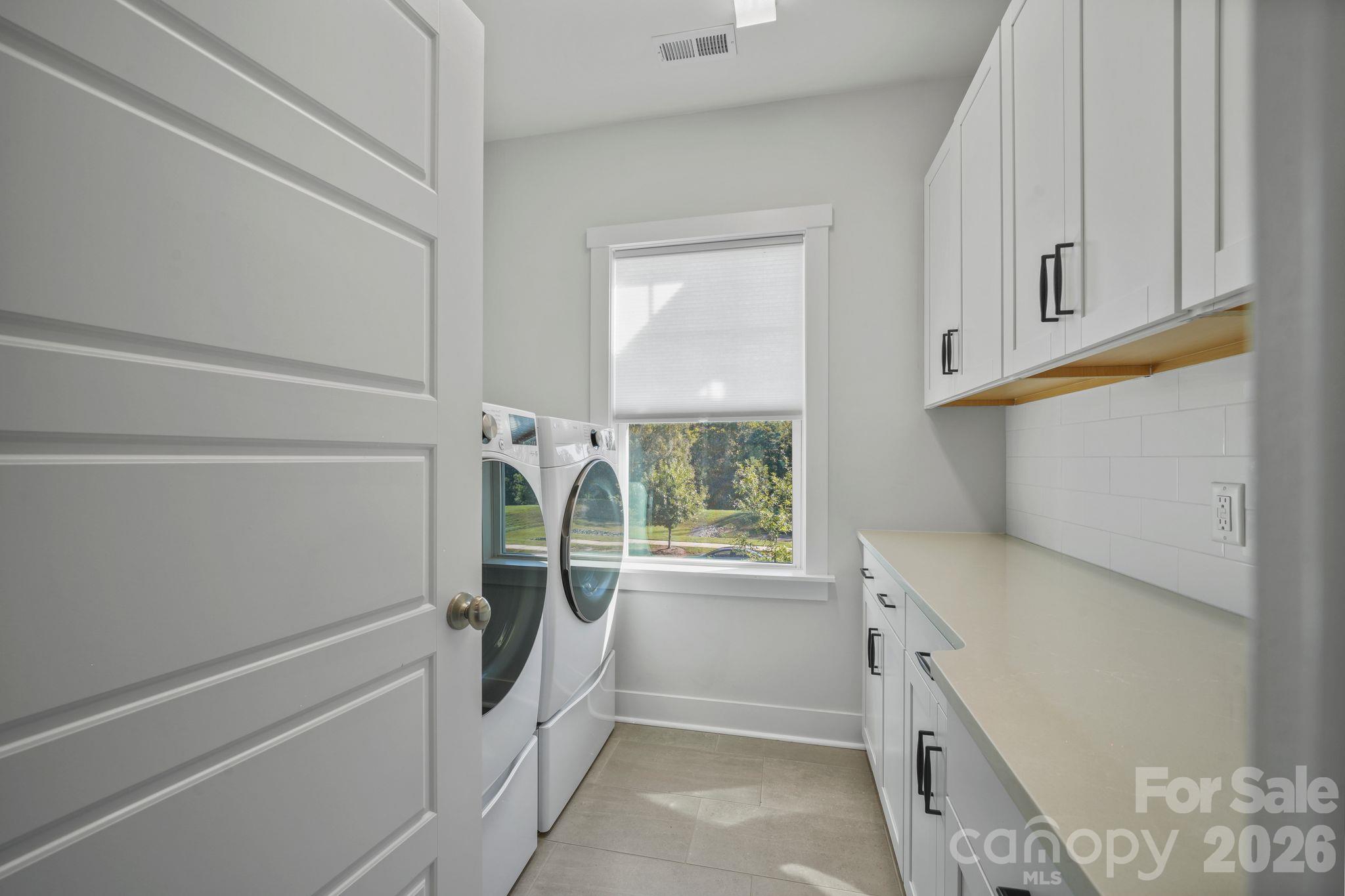 Single Family Residence at 14104 Hollins Grove Avenue, Huntersville, photo 25 of 46