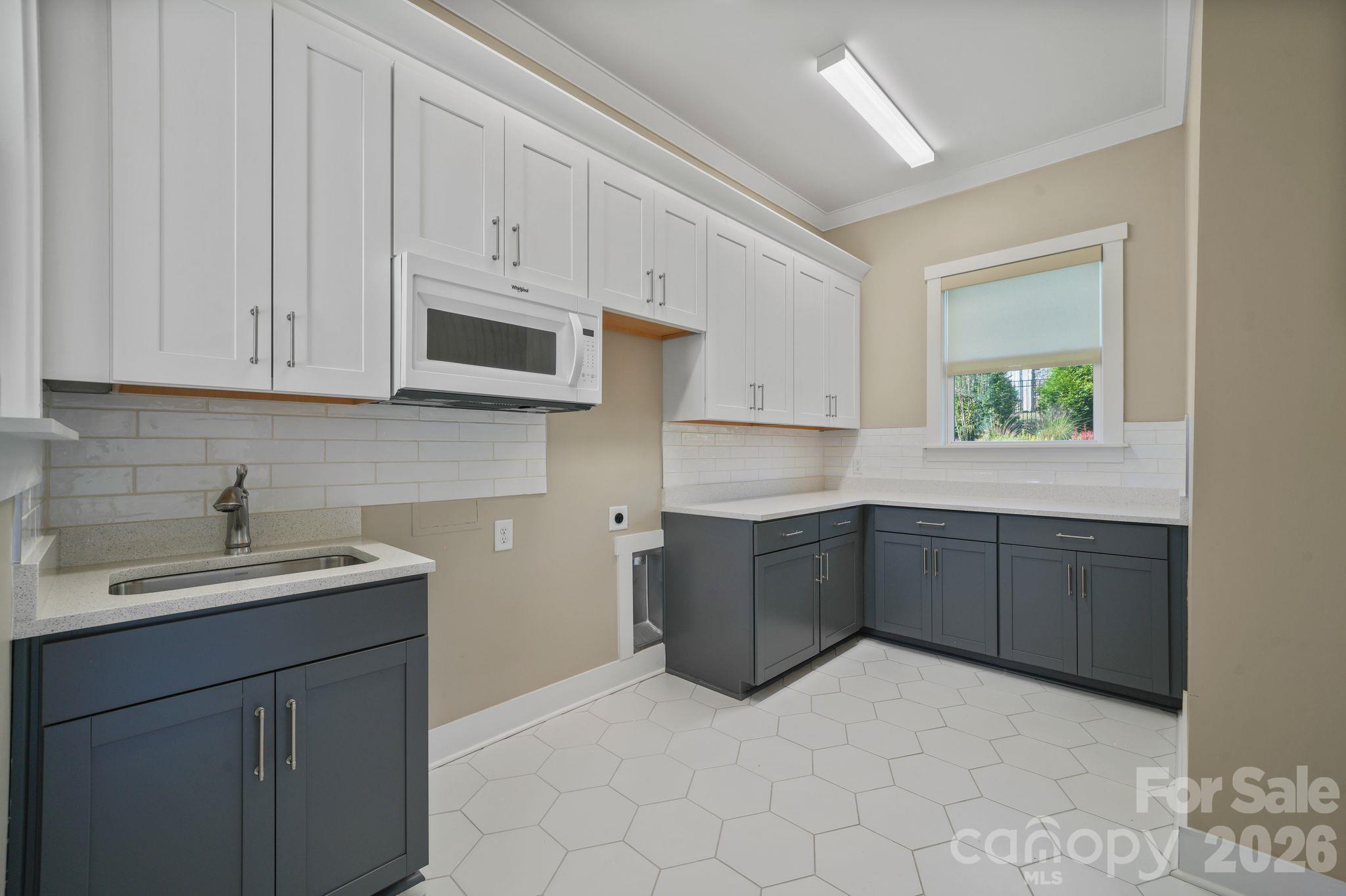 Single Family Residence at 14104 Hollins Grove Avenue, Huntersville, photo 32 of 46
