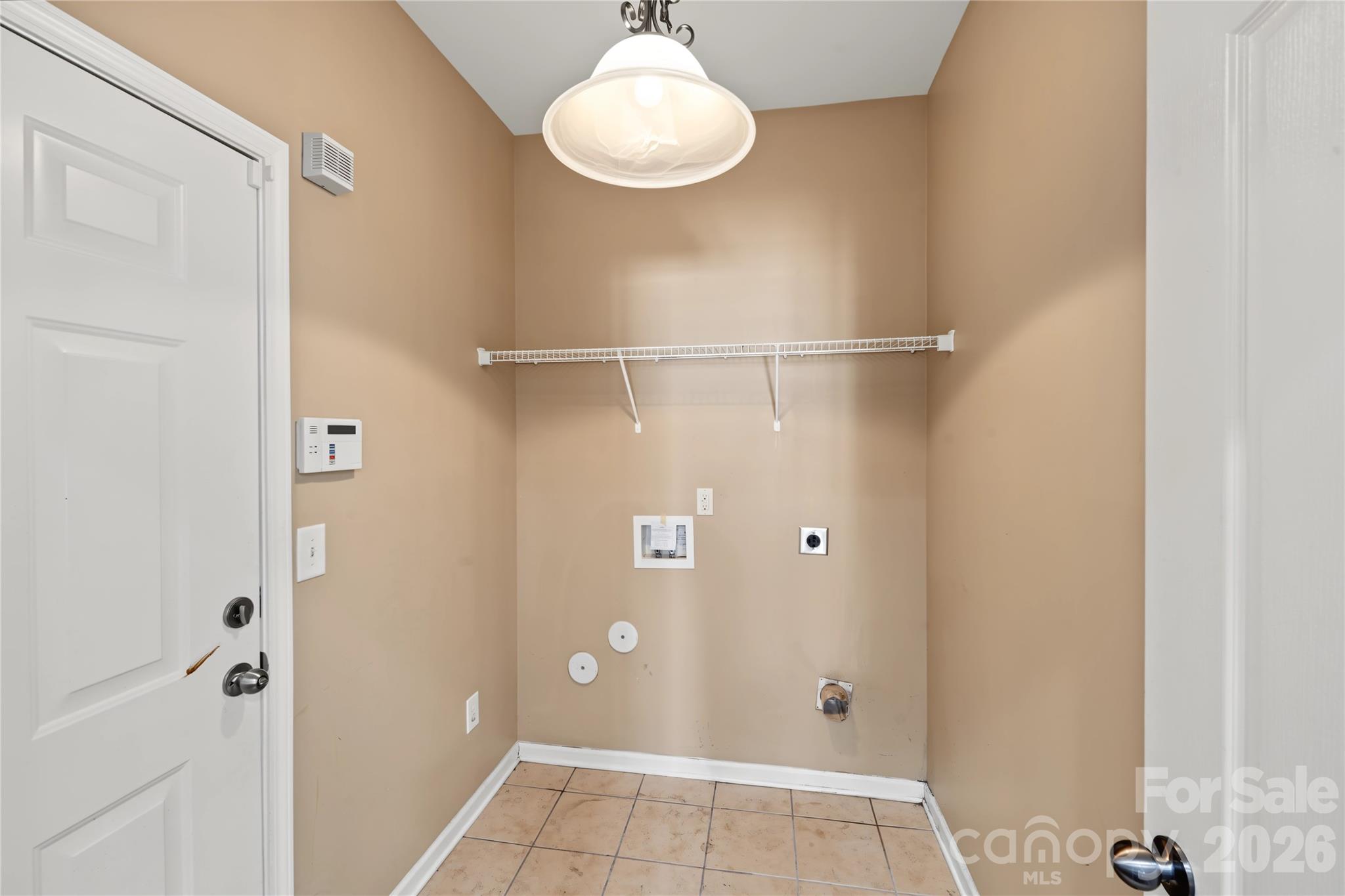 Single Family Residence at 9738 Loughlin Lane, Charlotte, photo 23 of 42